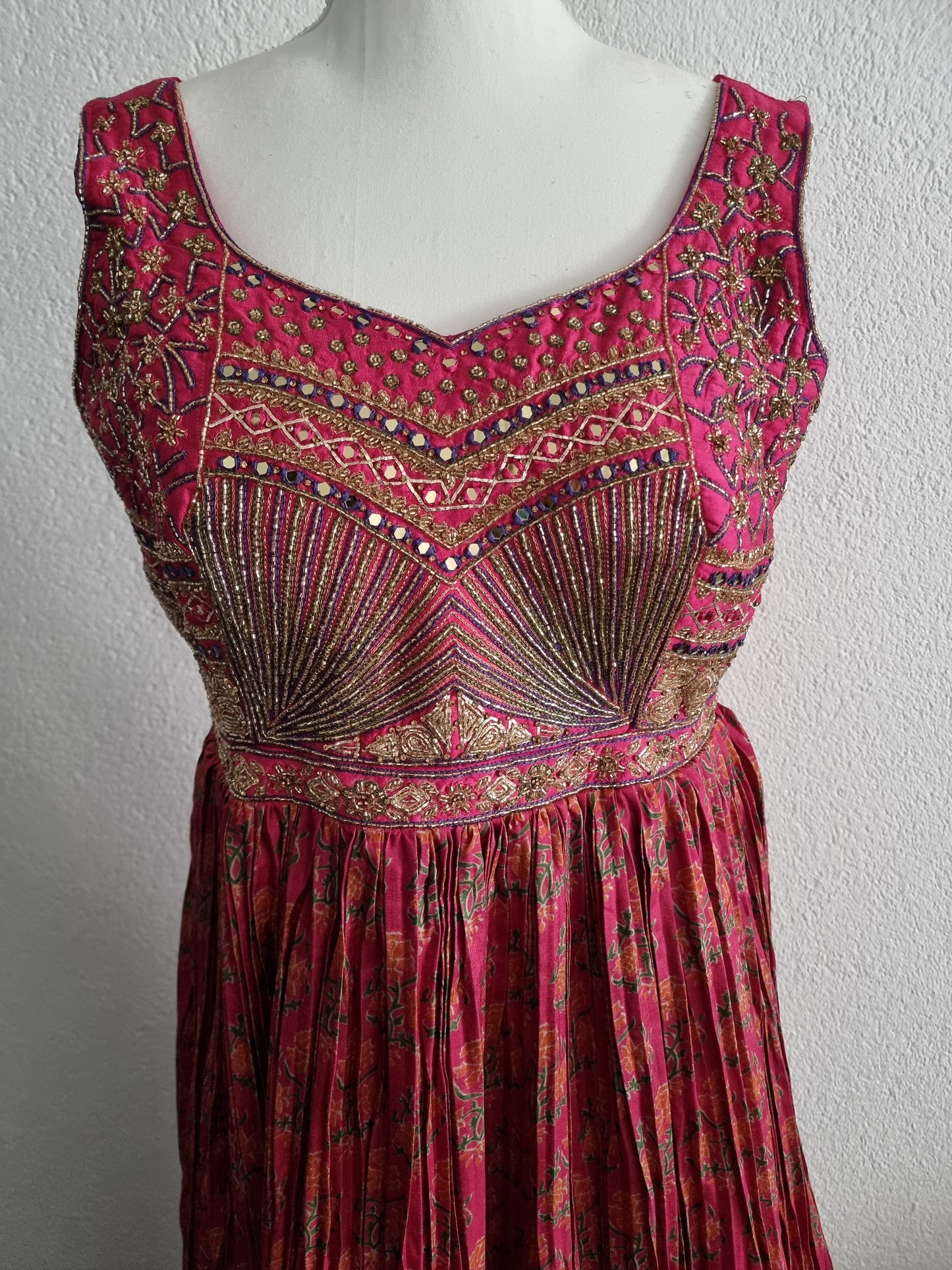 Salwar Utopia Glow