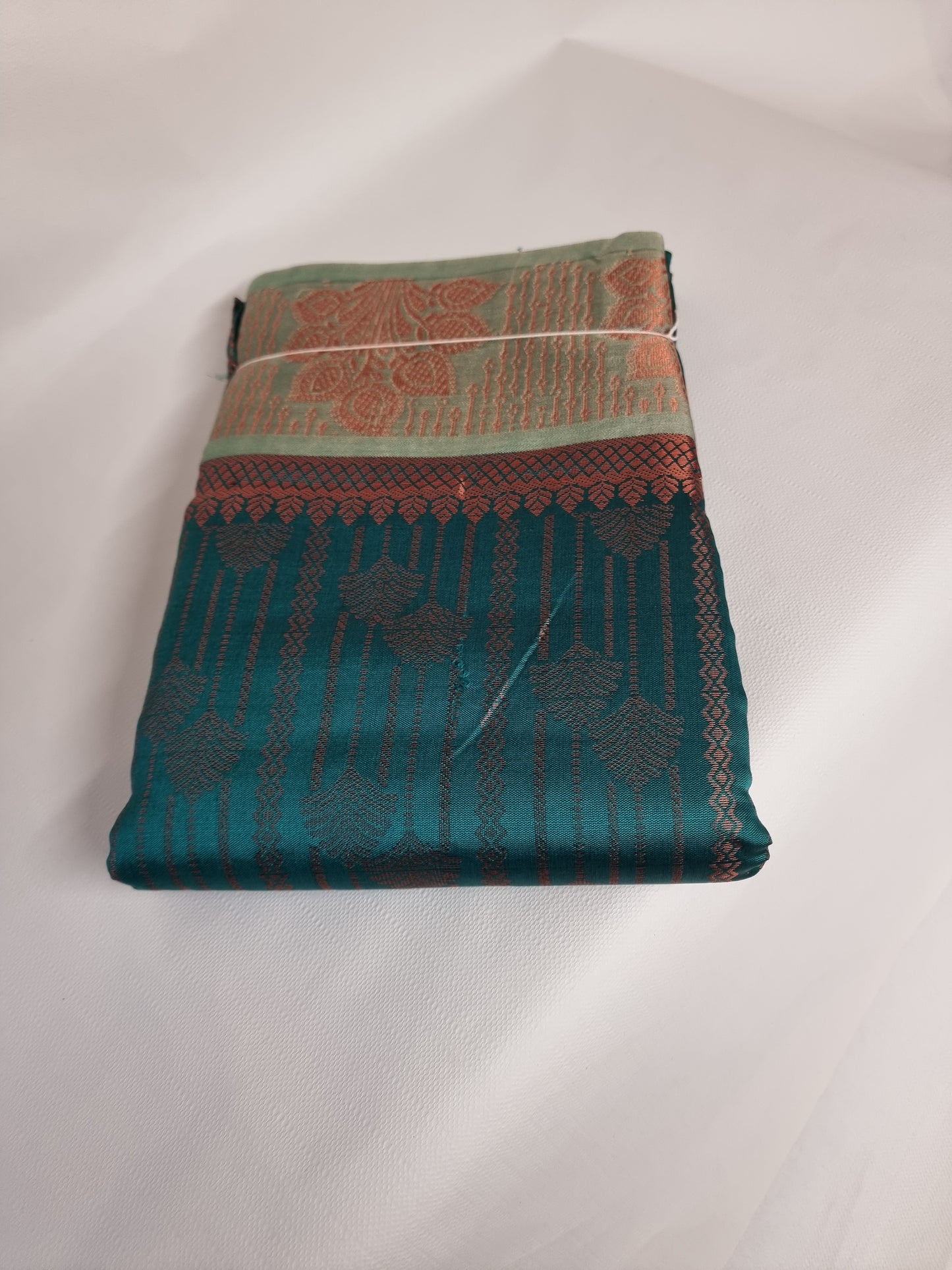 Makkah Silk Sarees Floral