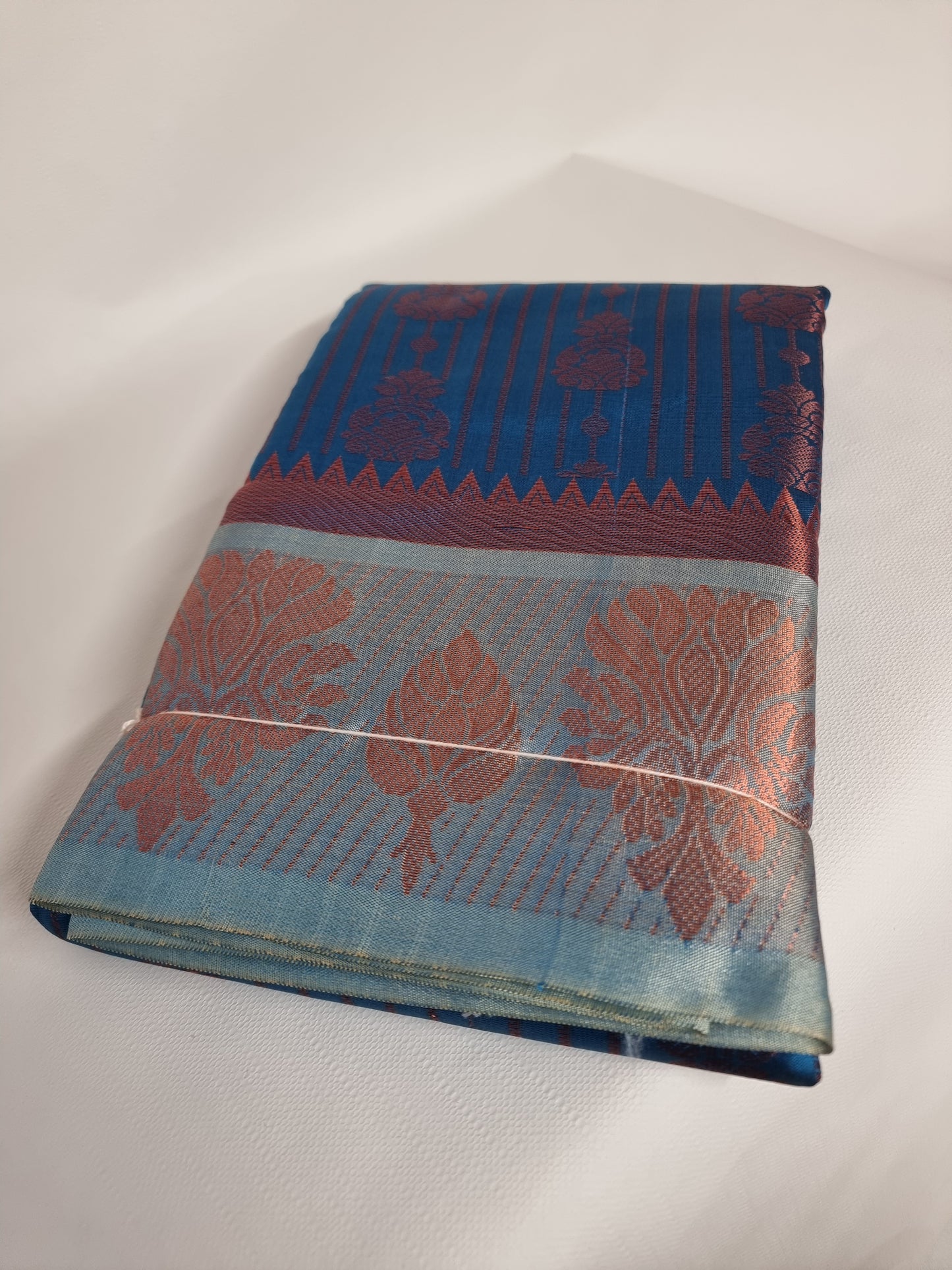 Makkah Silk Sarees Floral