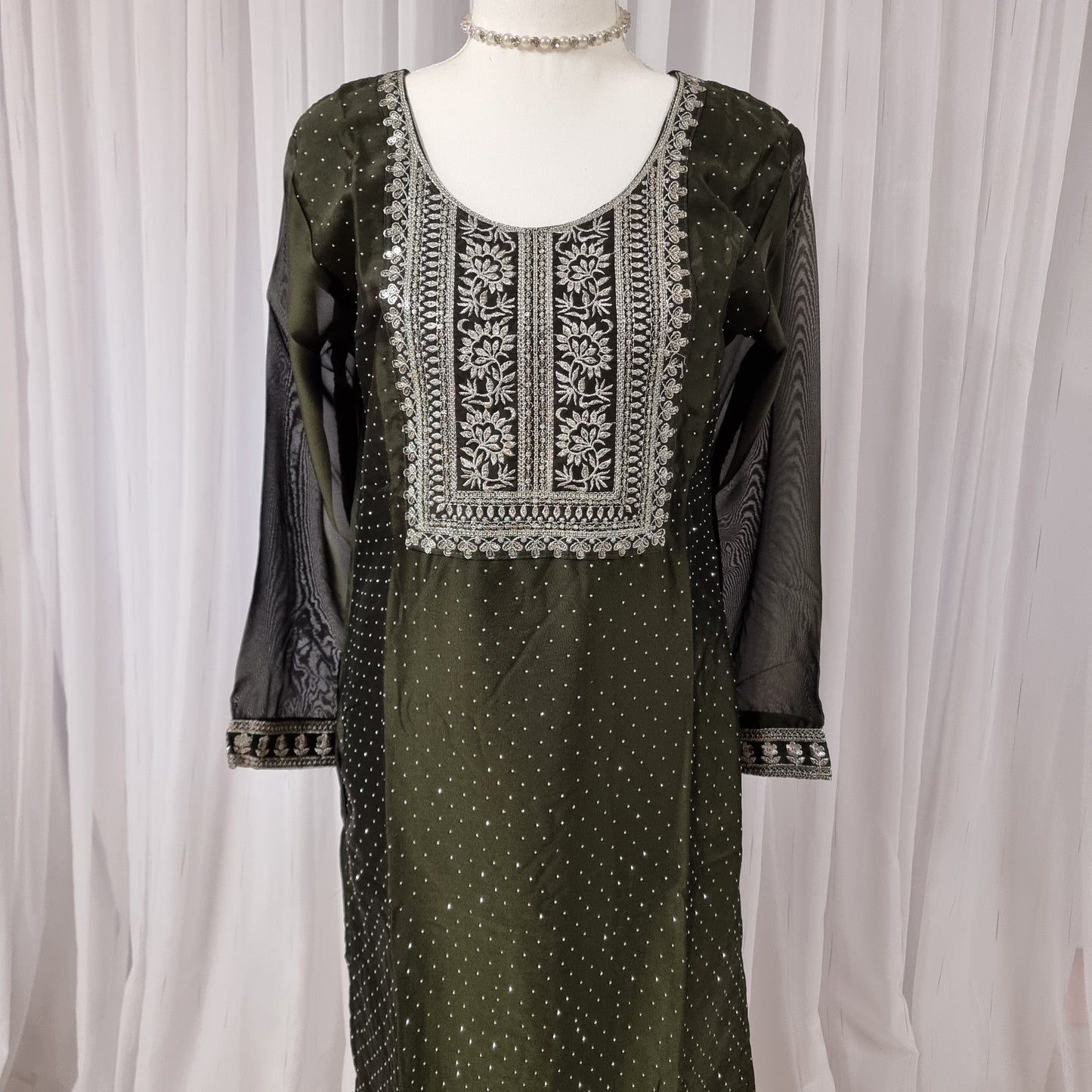 Thamarai Salwar Classic