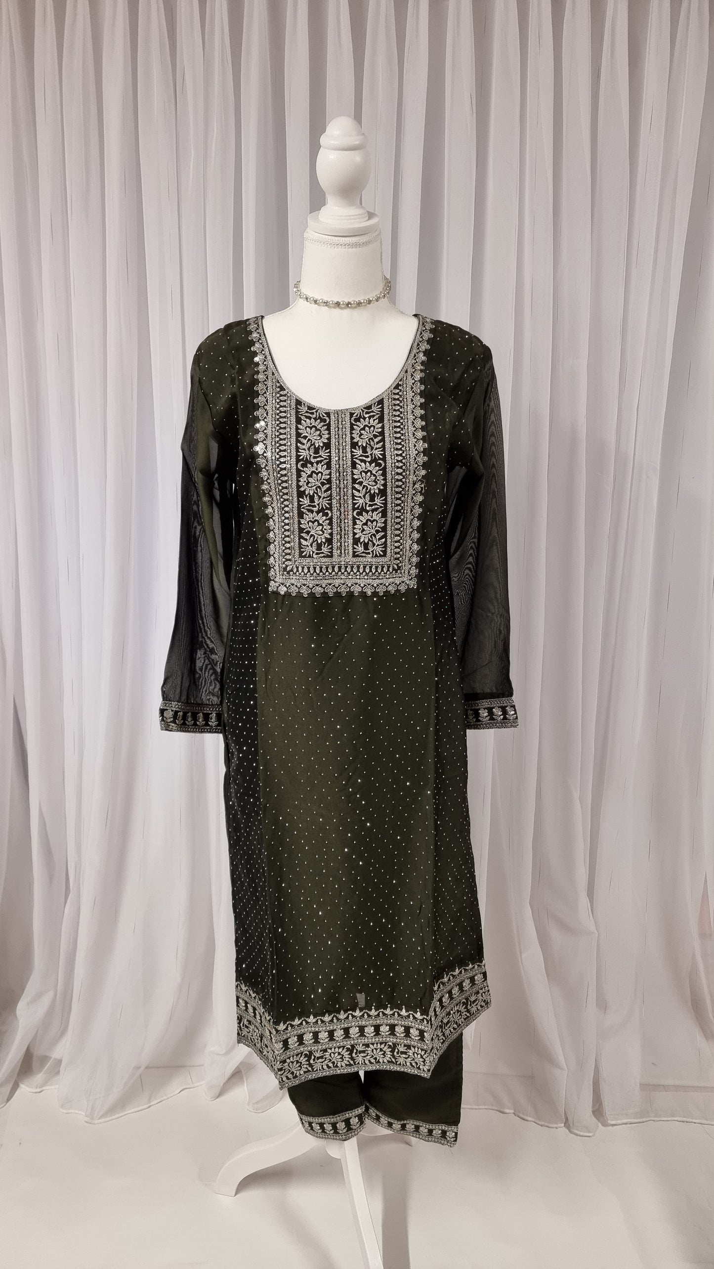 Thamarai Salwar Classic