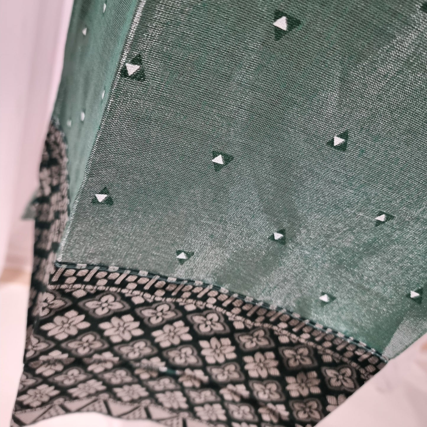 Kurti Riya