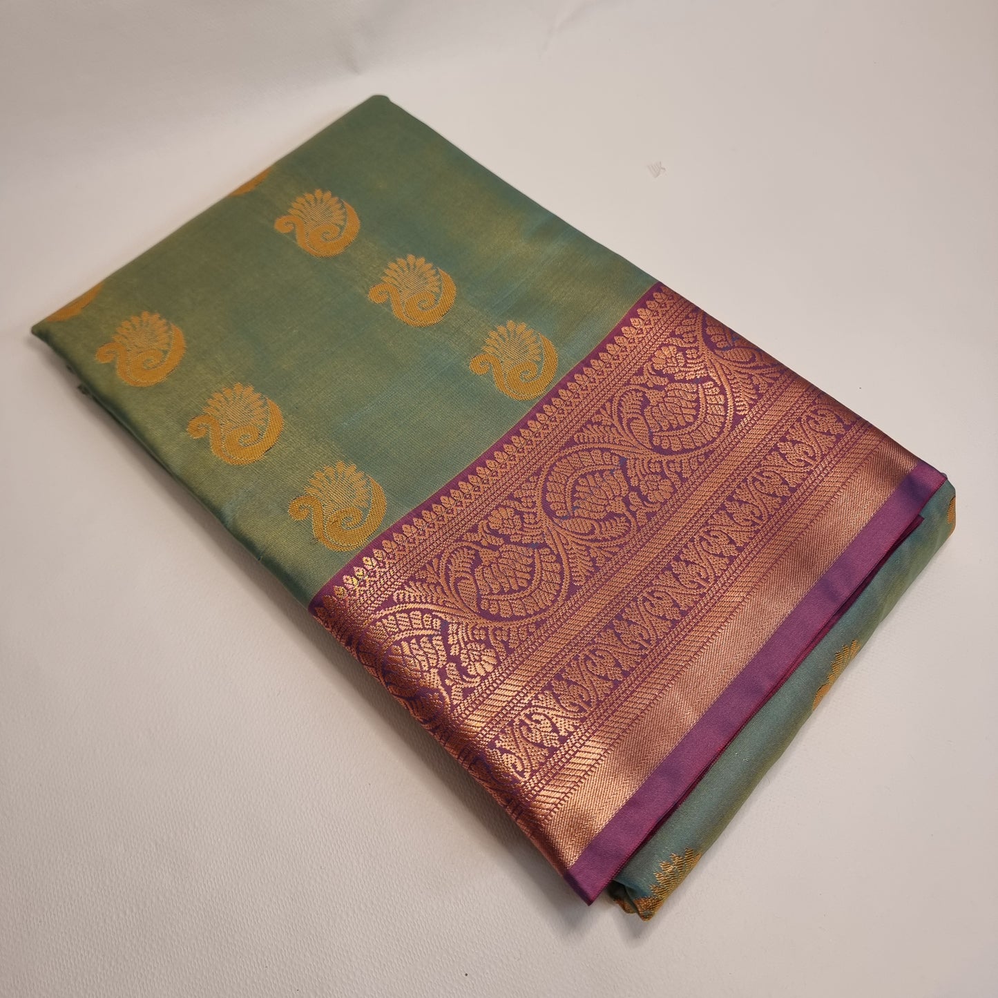 Hamsini Elegance Saree