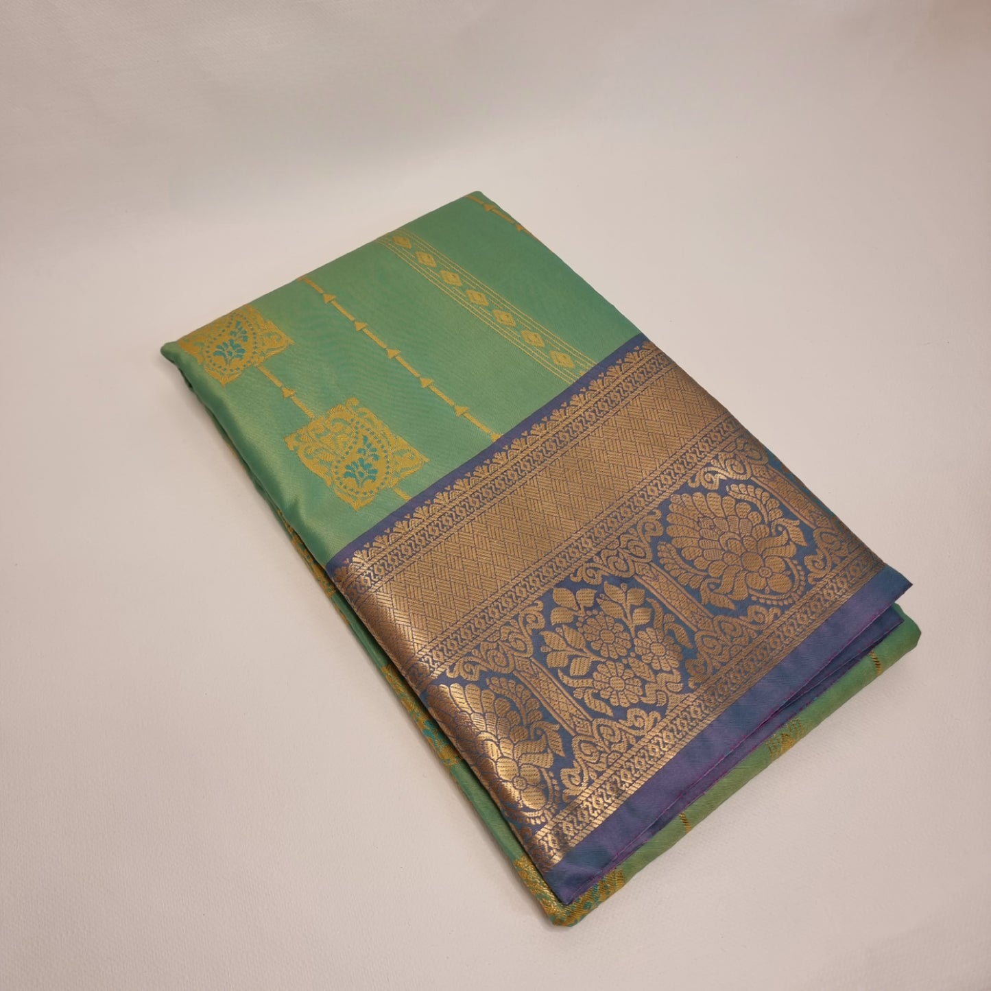 Suhana Leela Saree
