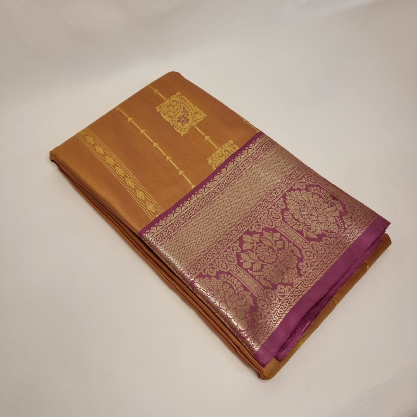 Suhana Leela Saree