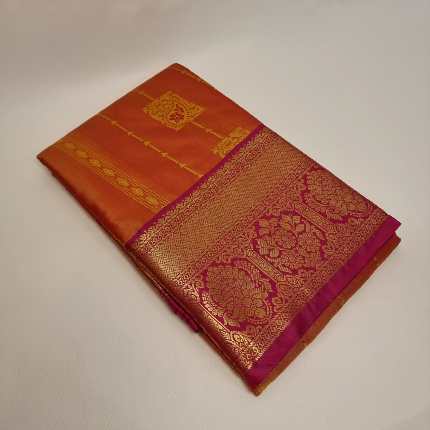 Suhana Leela Saree
