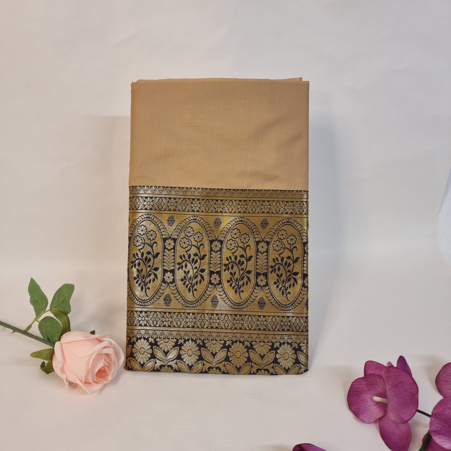 Malar Valli Saree