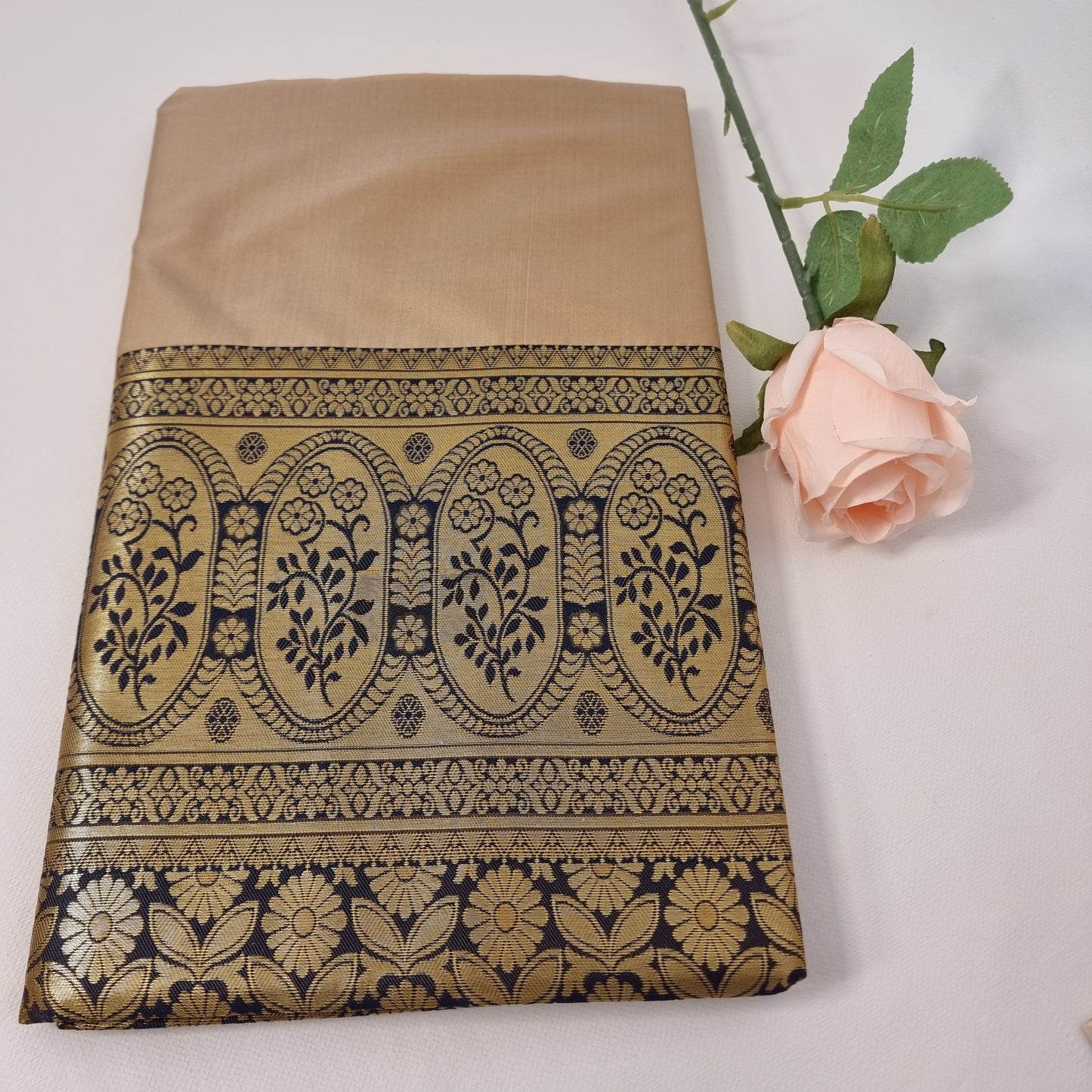 Malar Valli Saree