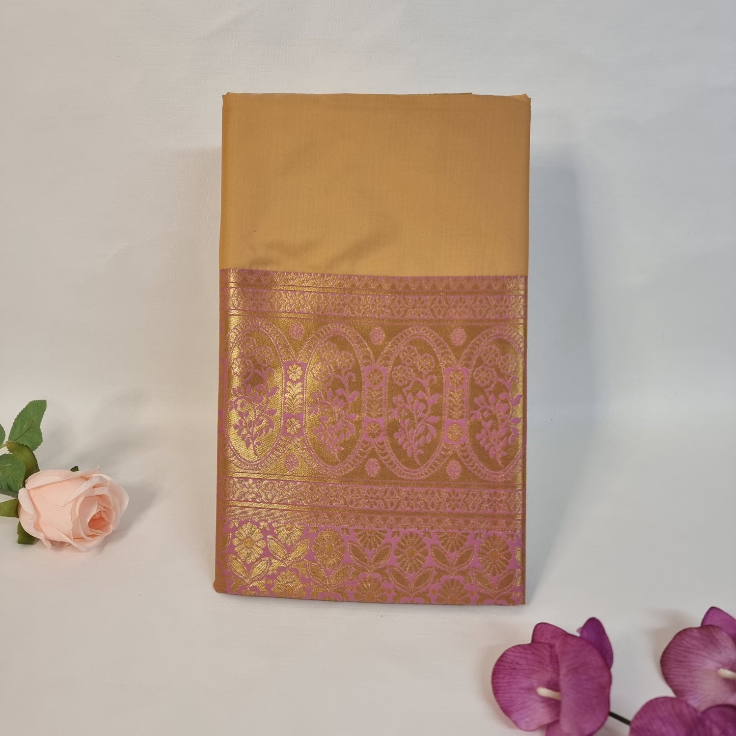 Malar Valli Saree