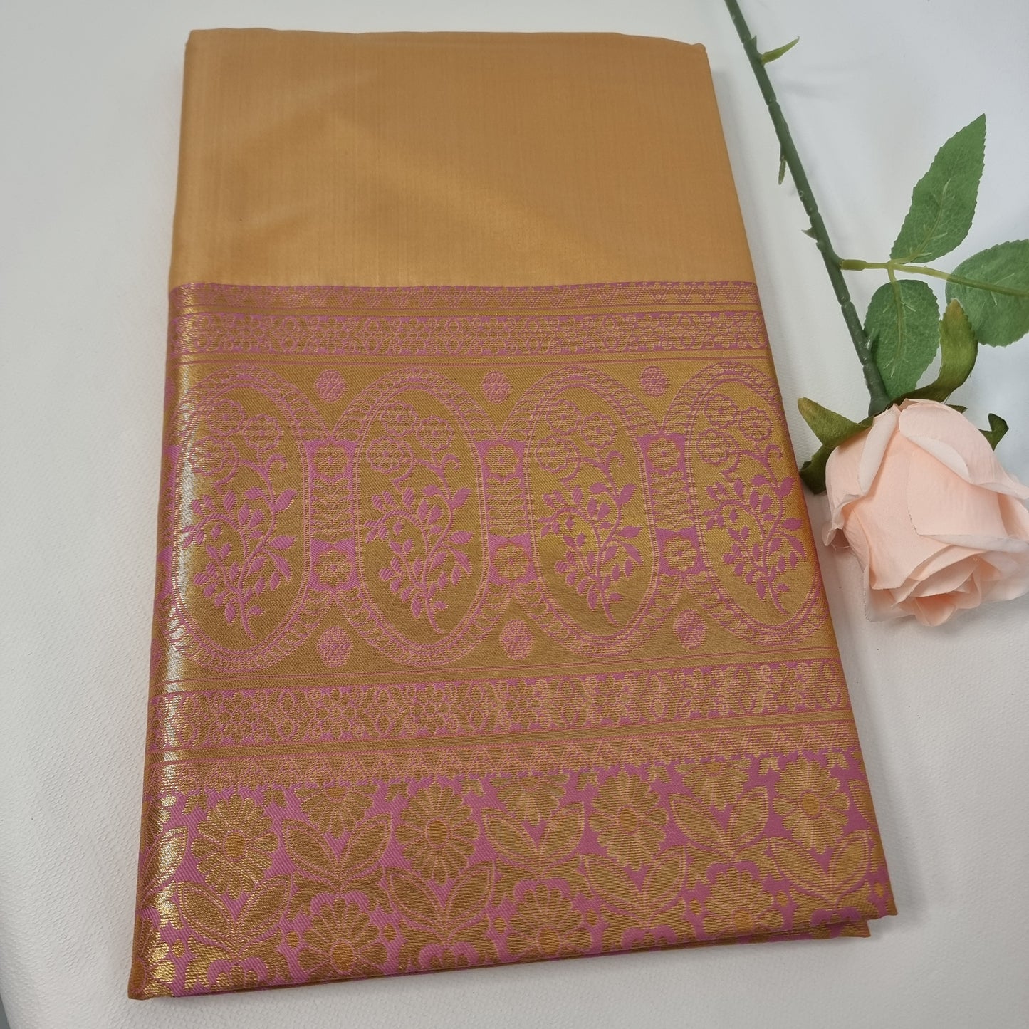 Malar Valli Saree