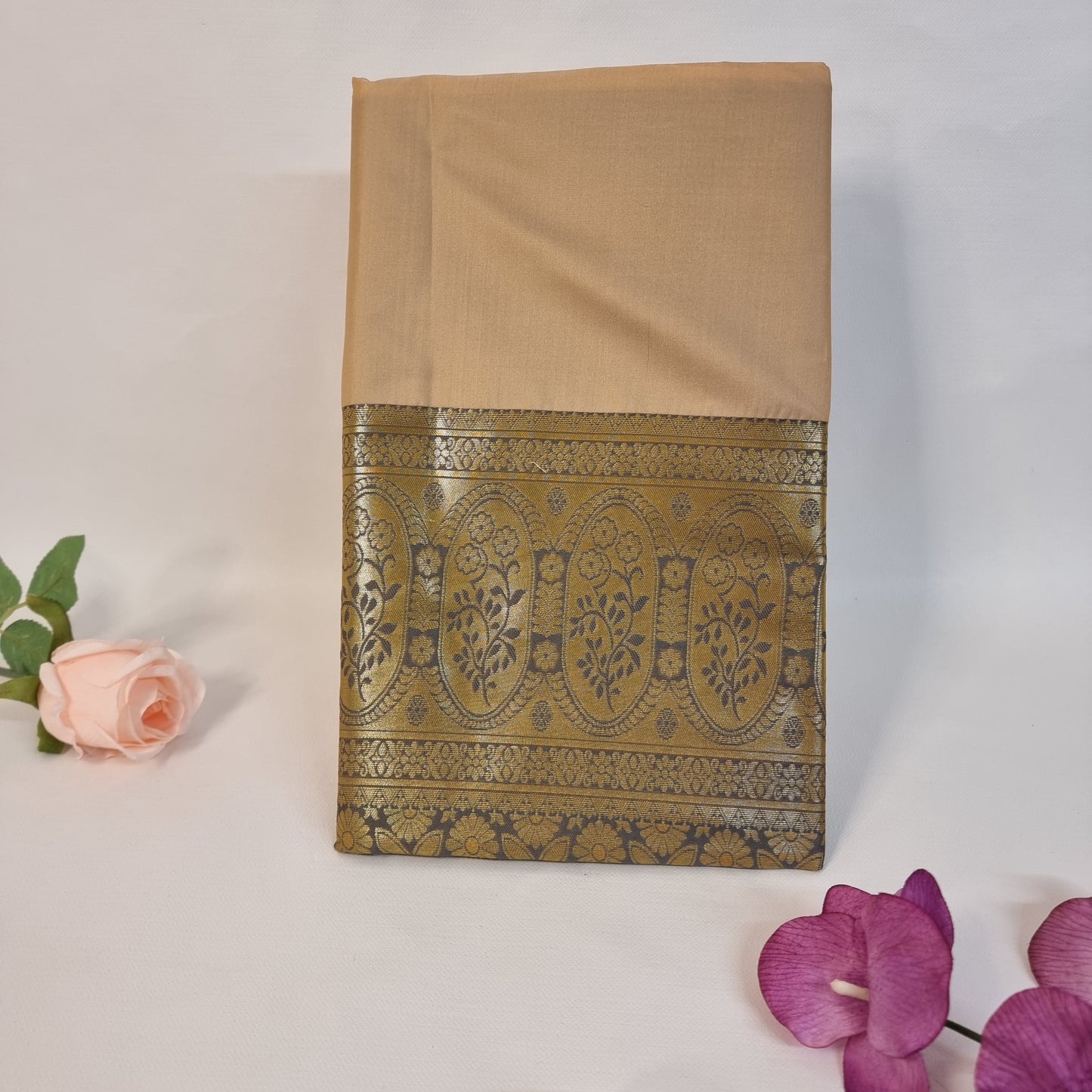 Malar Valli Saree