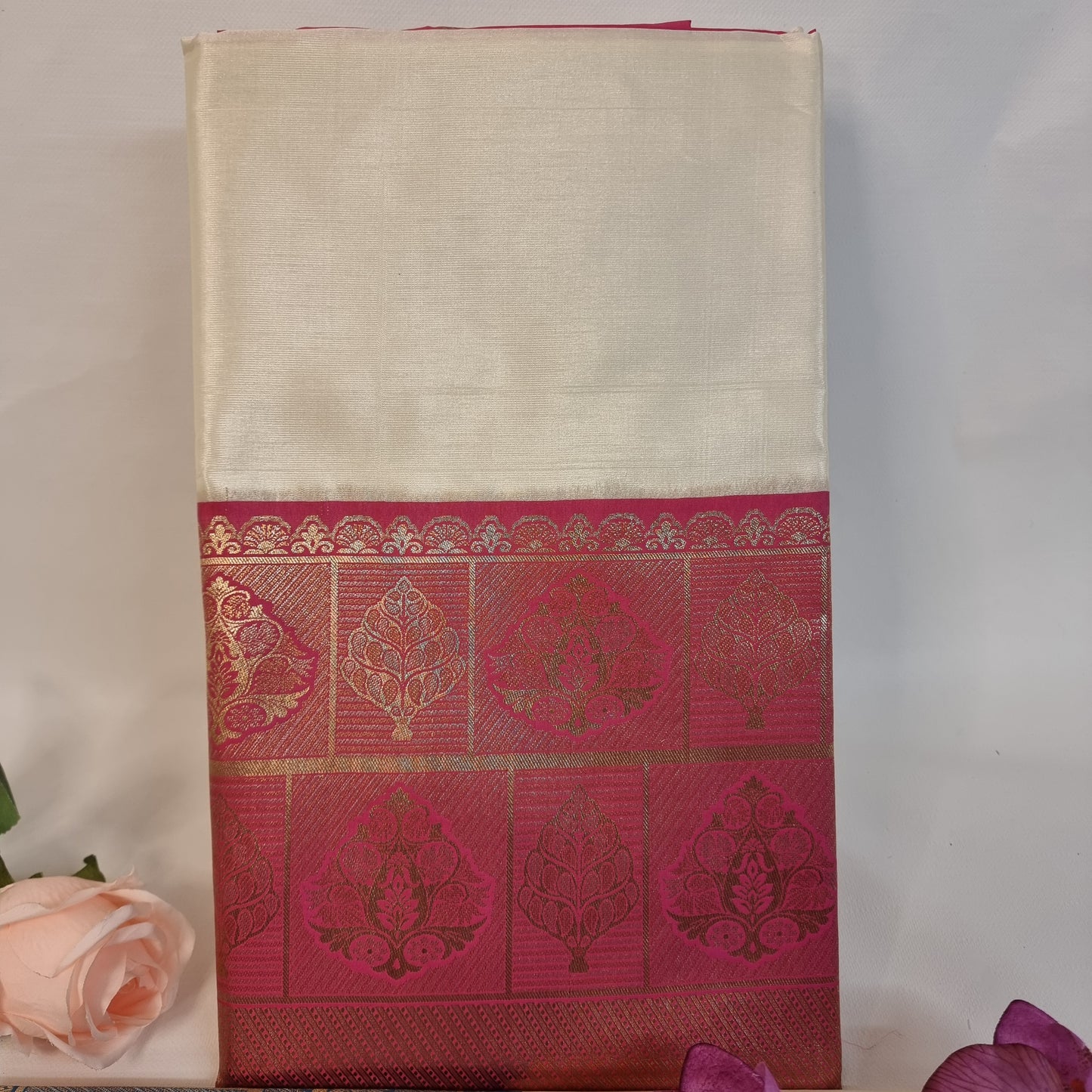 Muthu Valli Saree