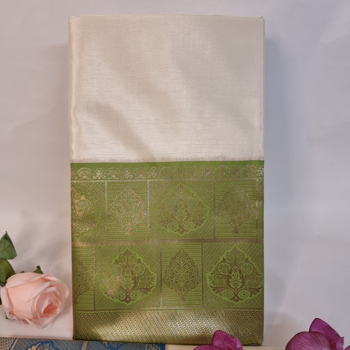 Muthu Valli Saree