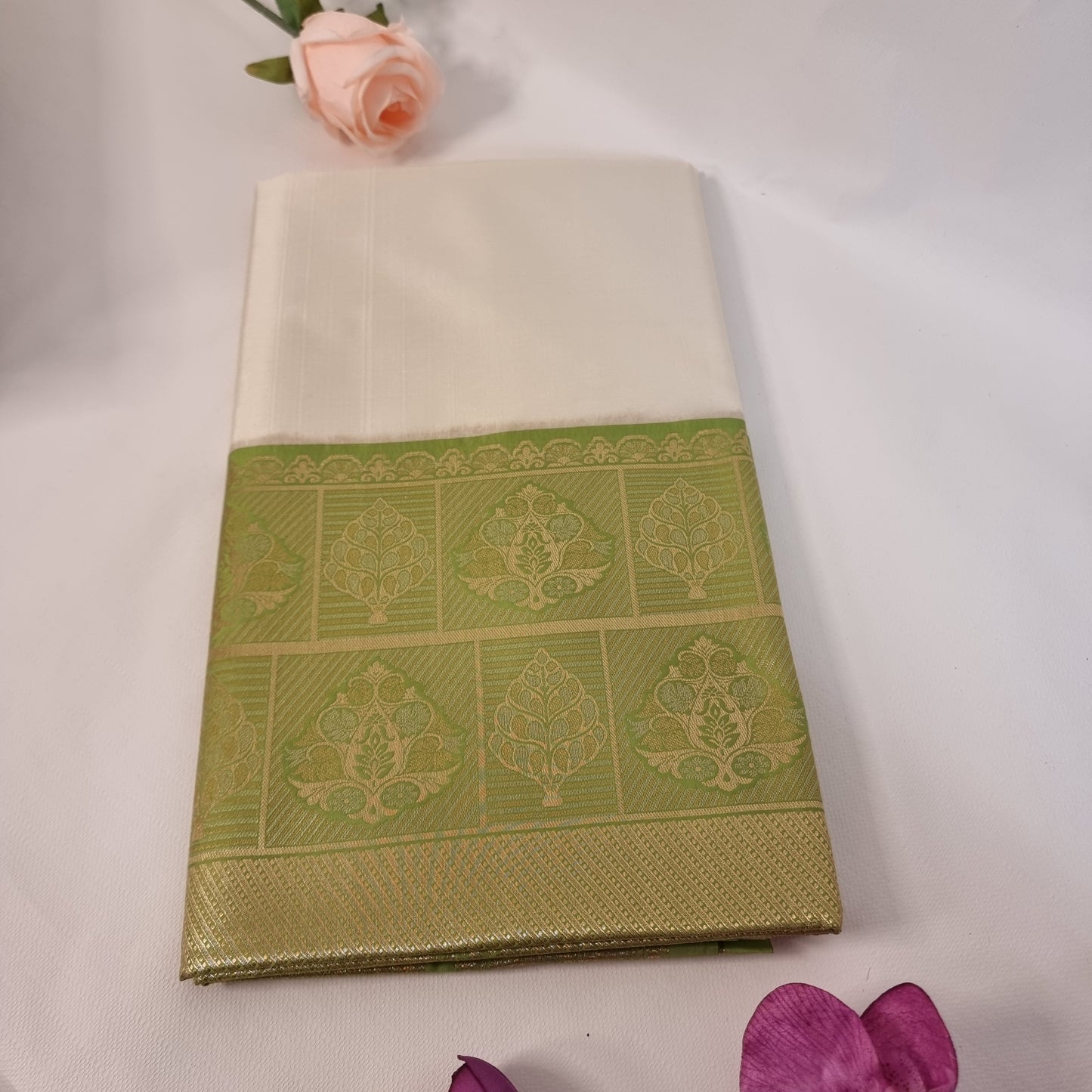 Muthu Valli Saree