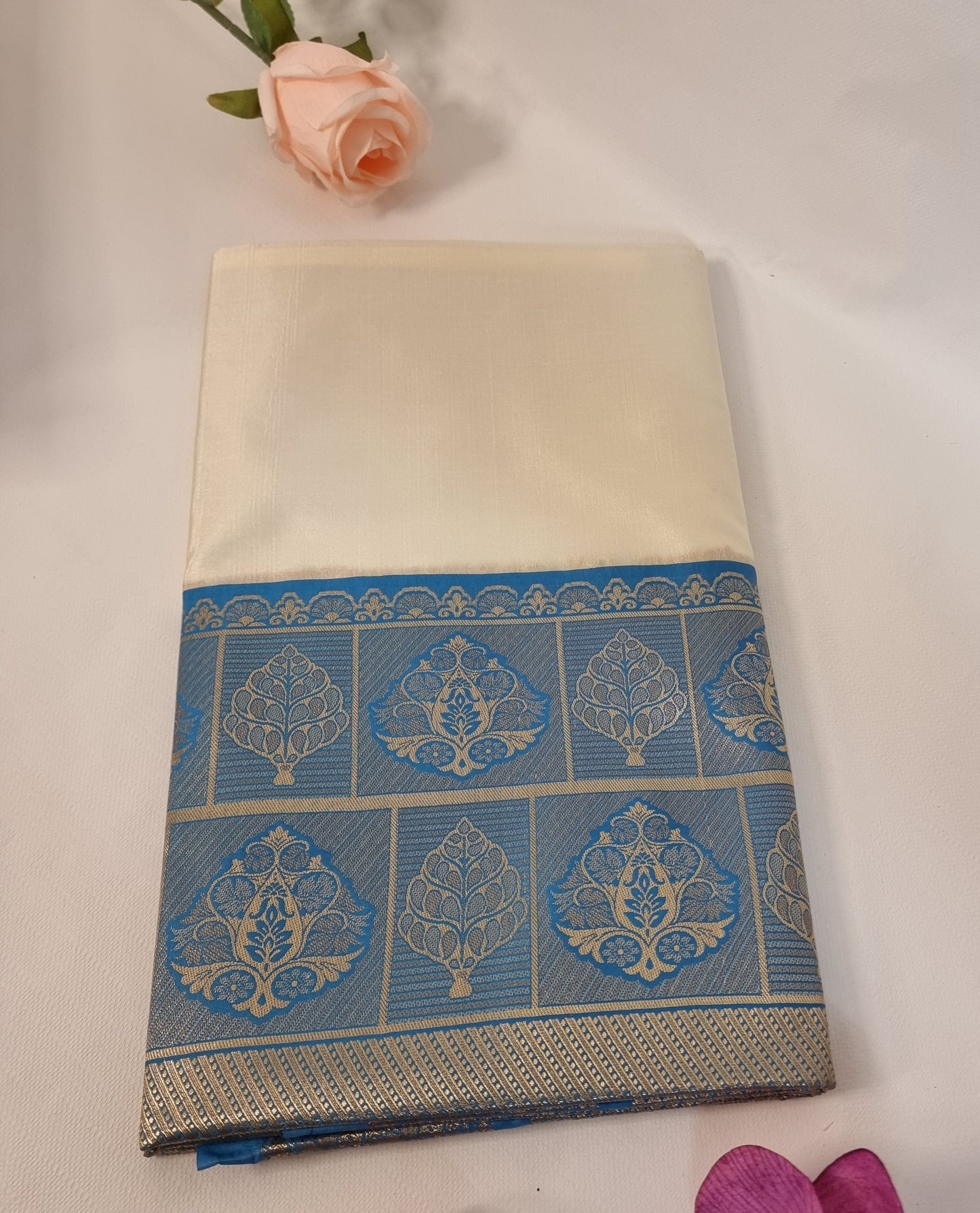 Muthu Valli Saree