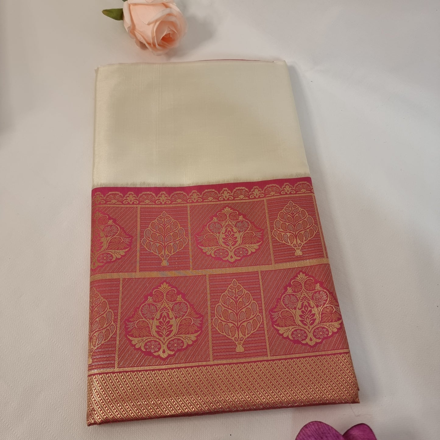 Muthu Valli Saree