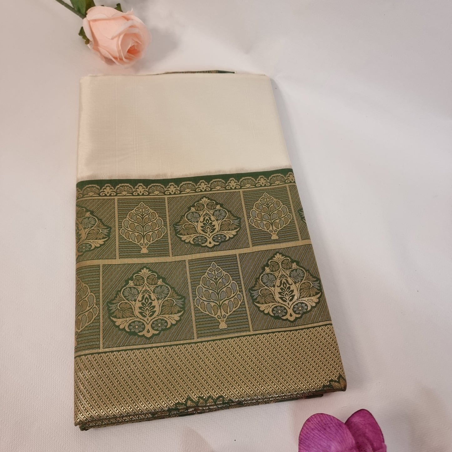 Muthu Valli Saree