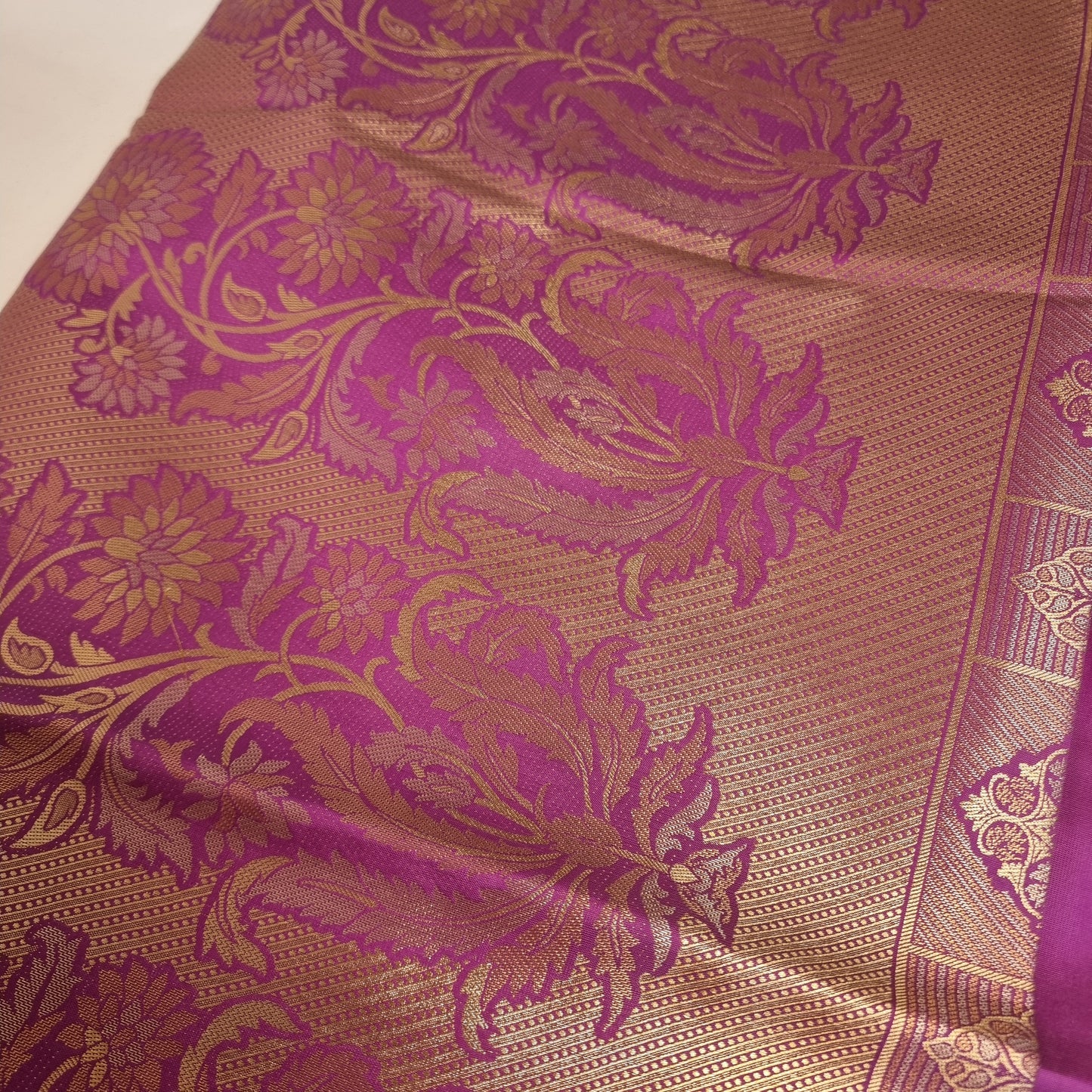 Muthu Valli Saree