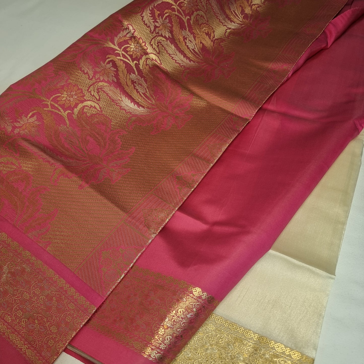 Muthu Valli Saree