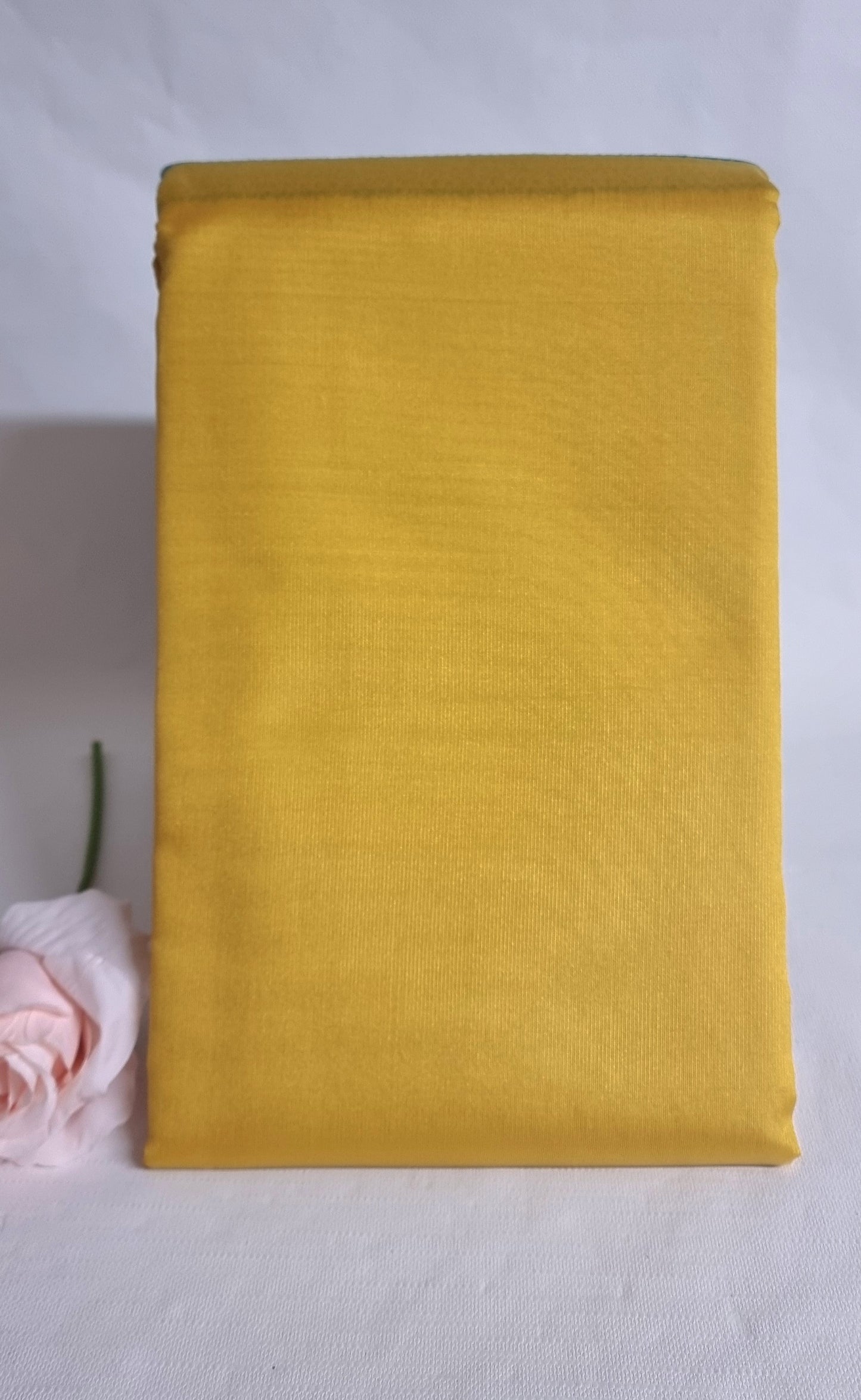 Madhavi Saree