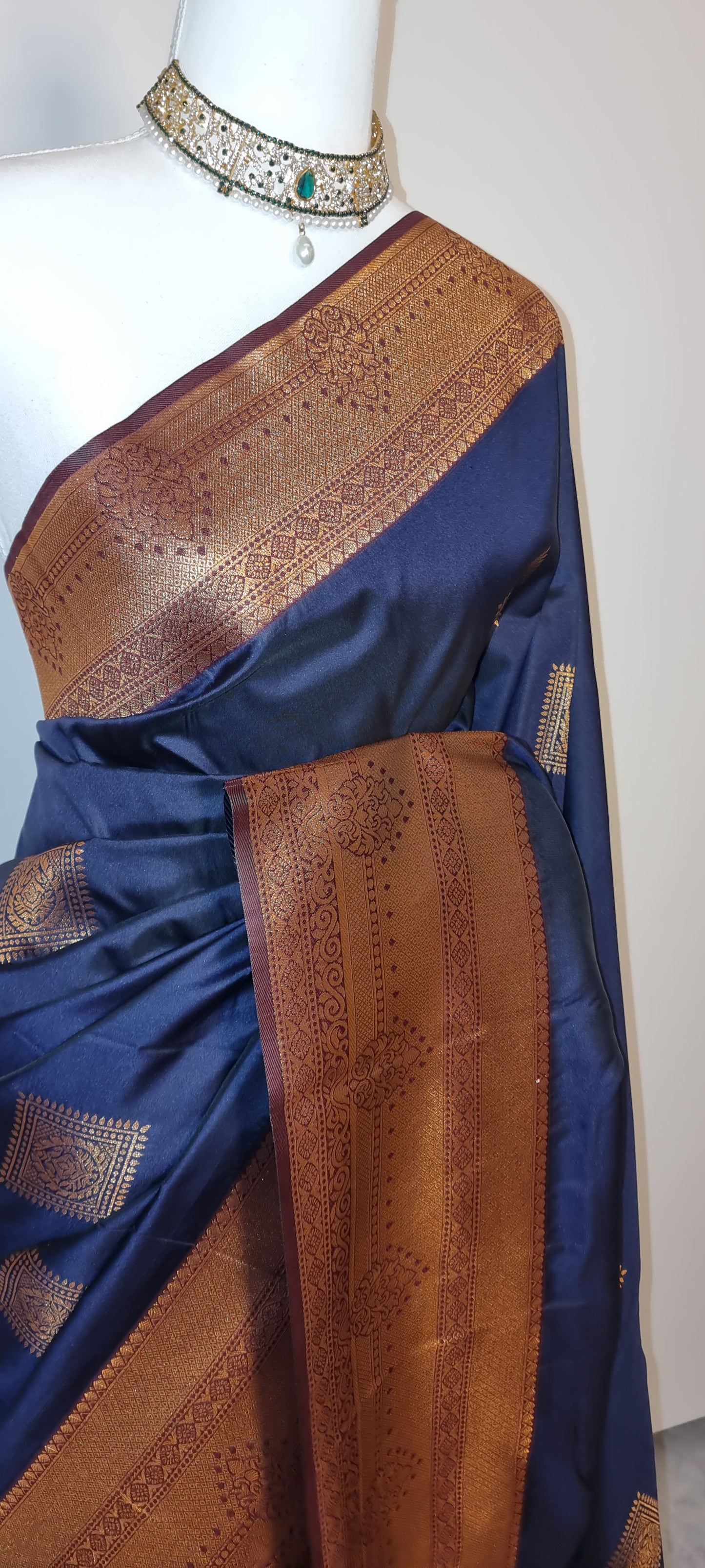 Neha Saree