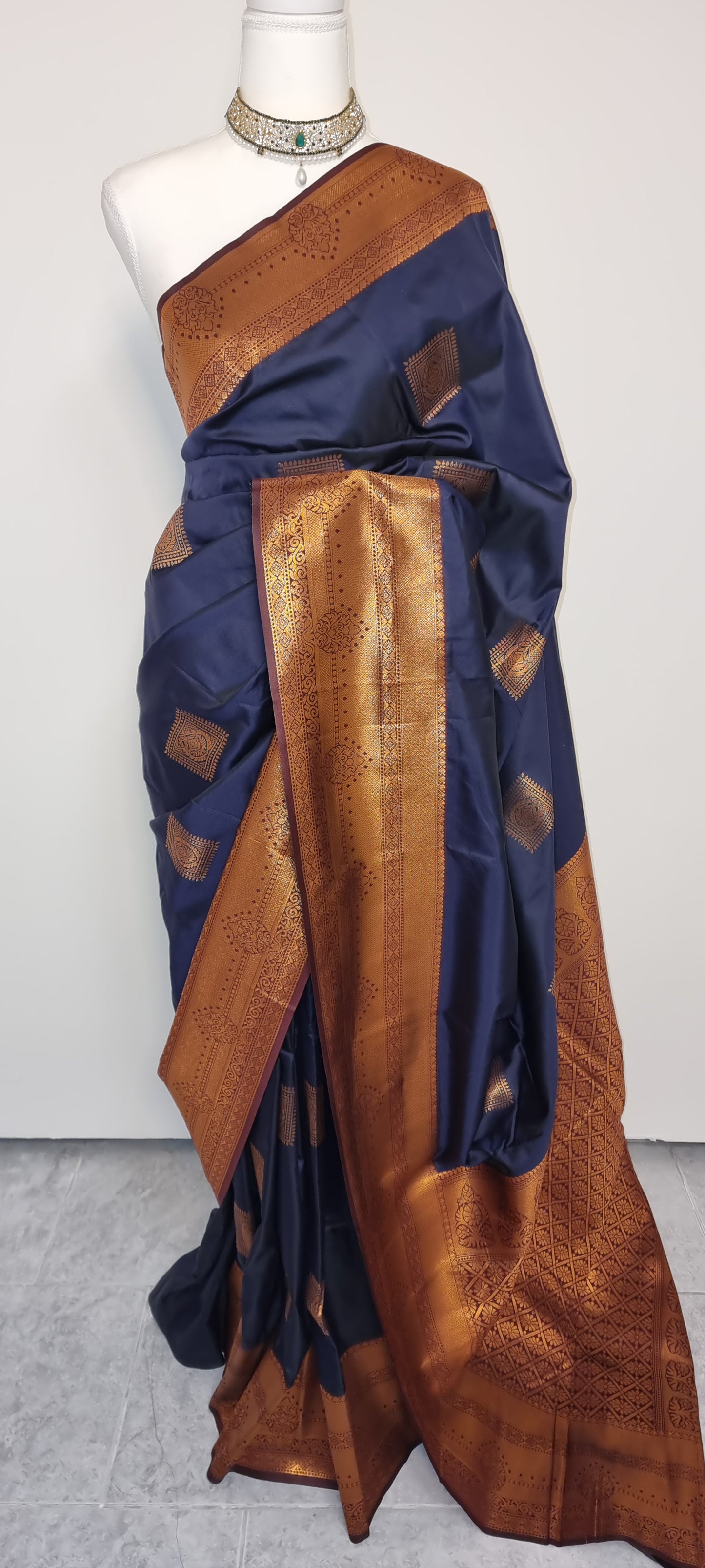 Neha Saree