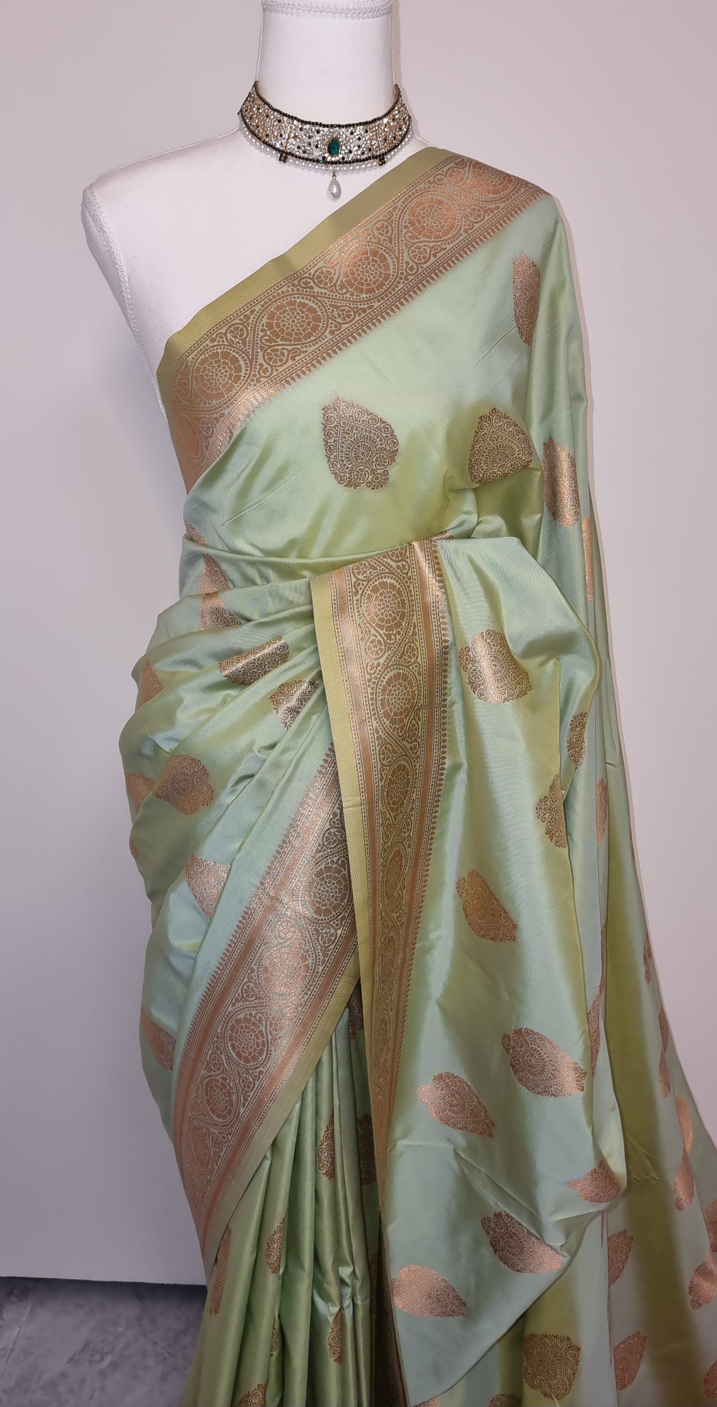 Kalaivizhi Saree