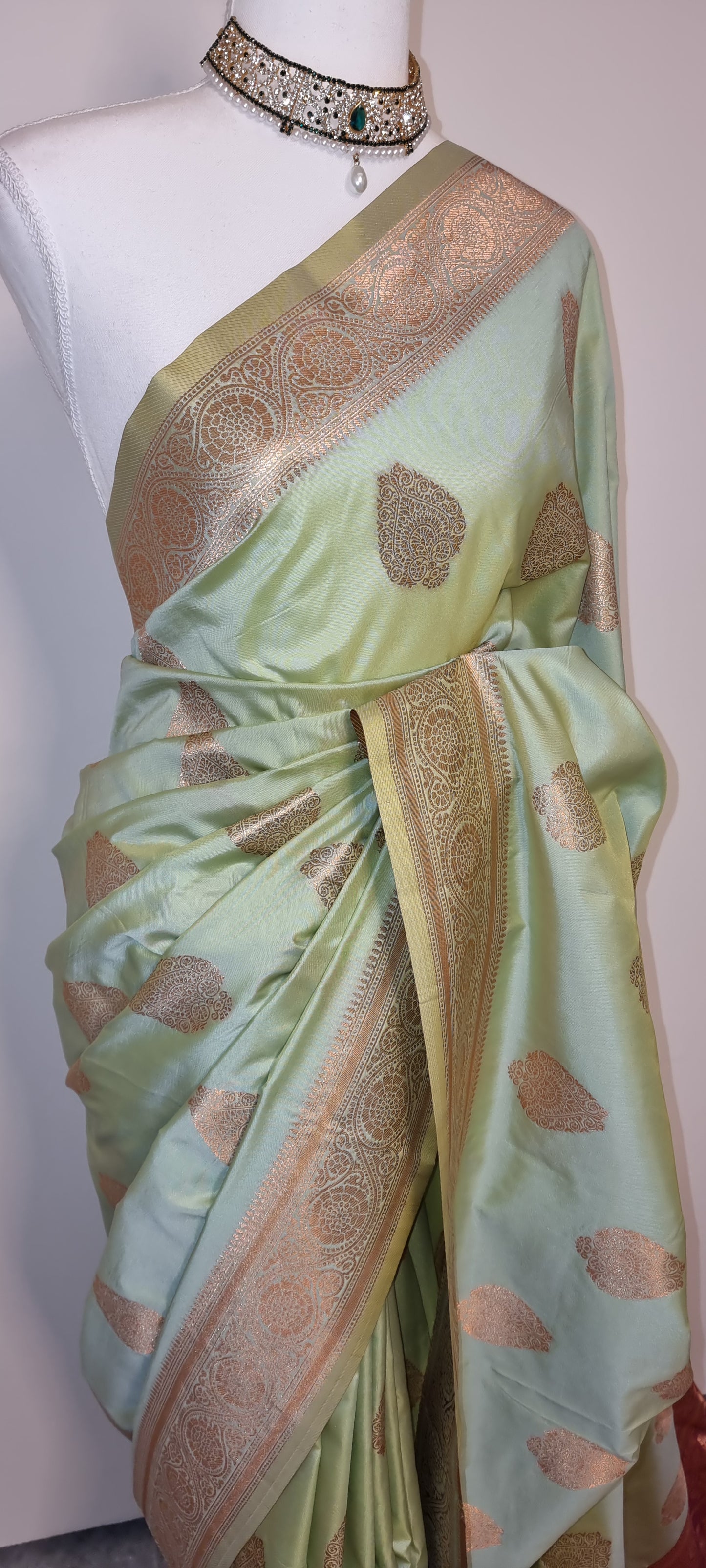 Kalaivizhi Saree