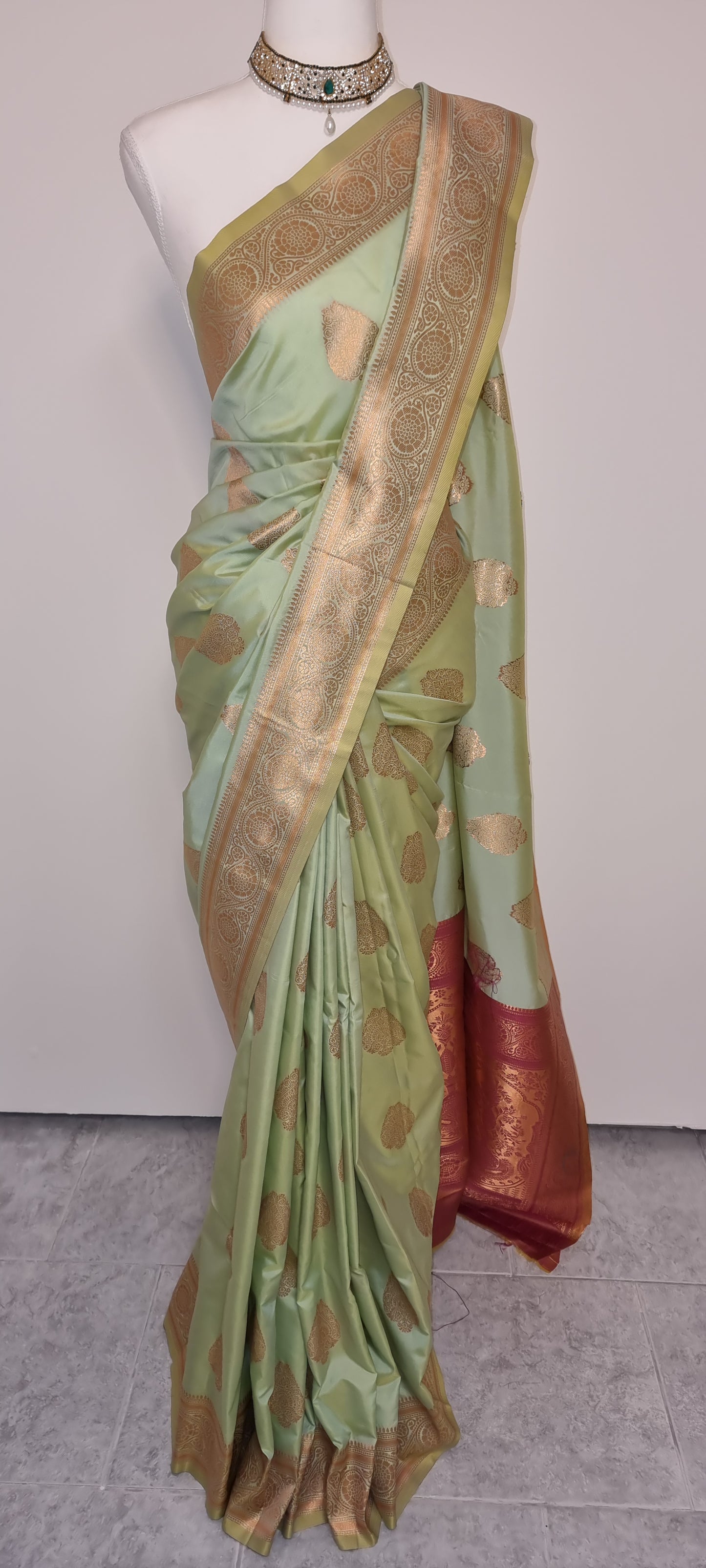 Kalaivizhi Saree