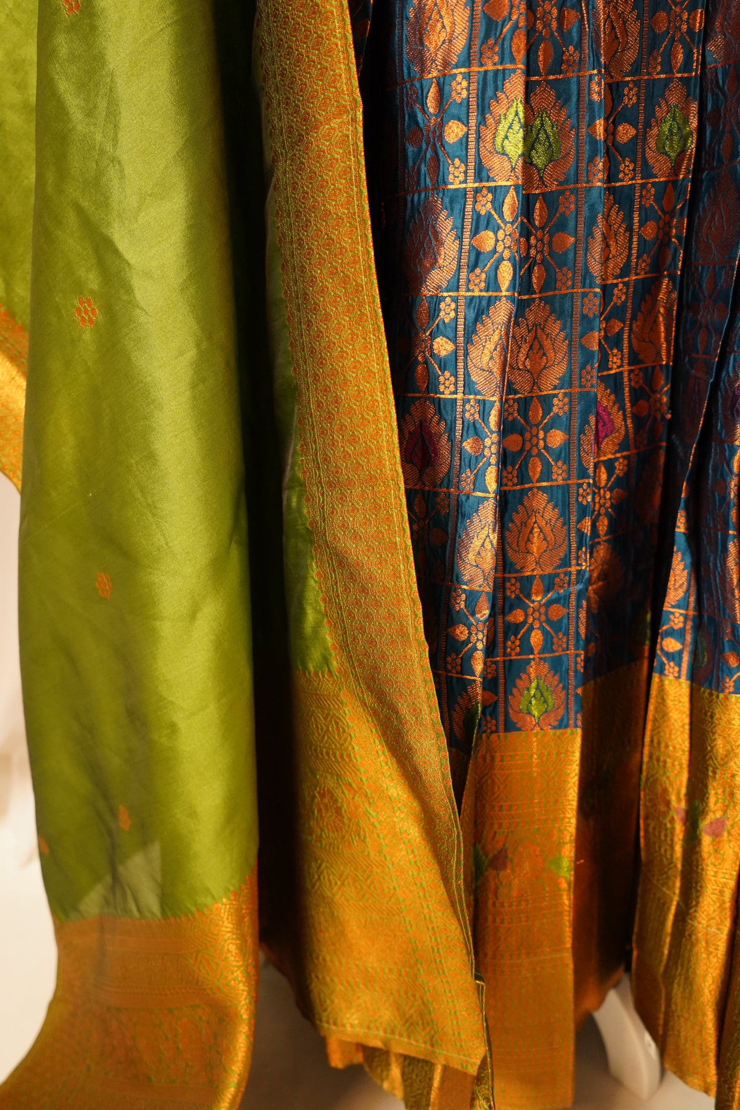 Senpaga Pattu Lehenga