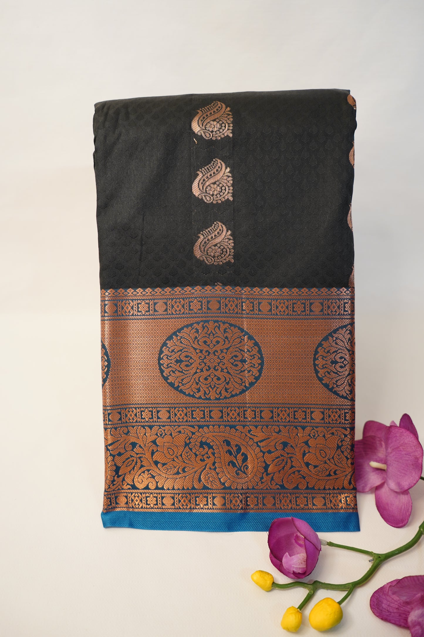 Tulasi Grace Saree