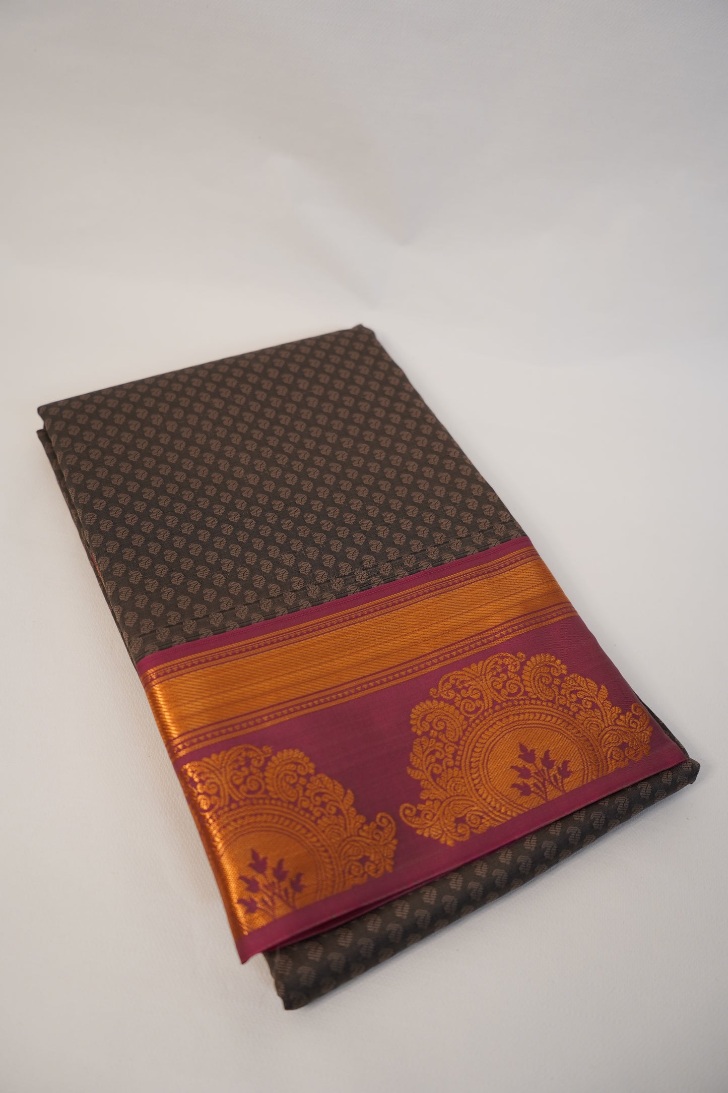 Vaigai Grace Saree