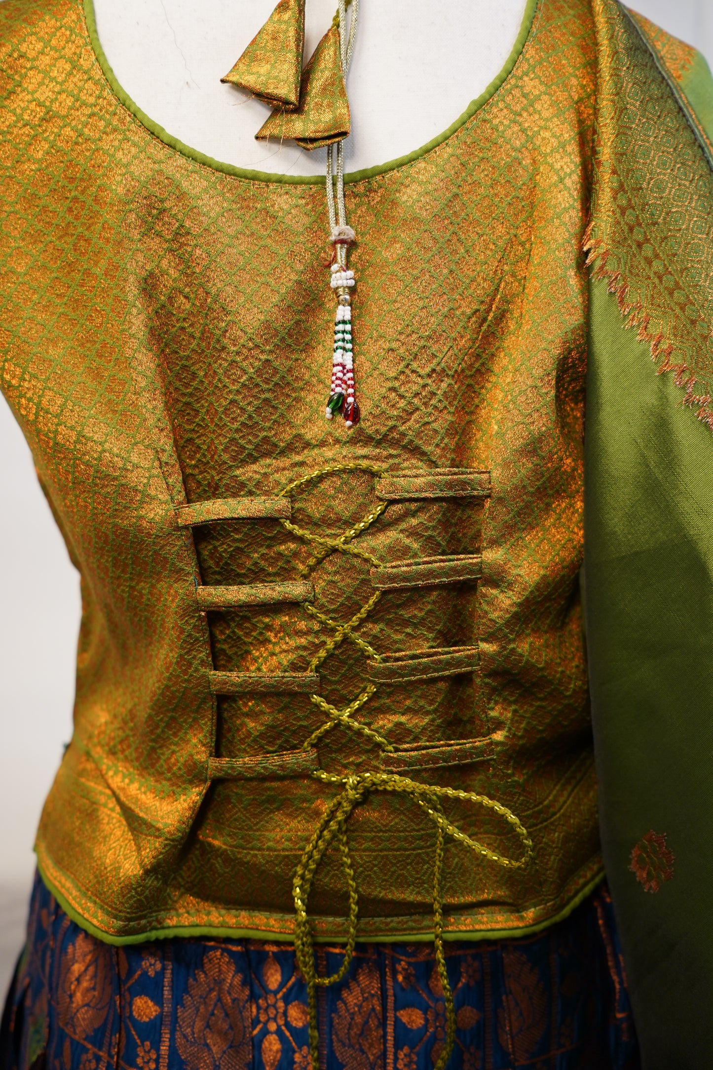 Senpaga Pattu Lehenga