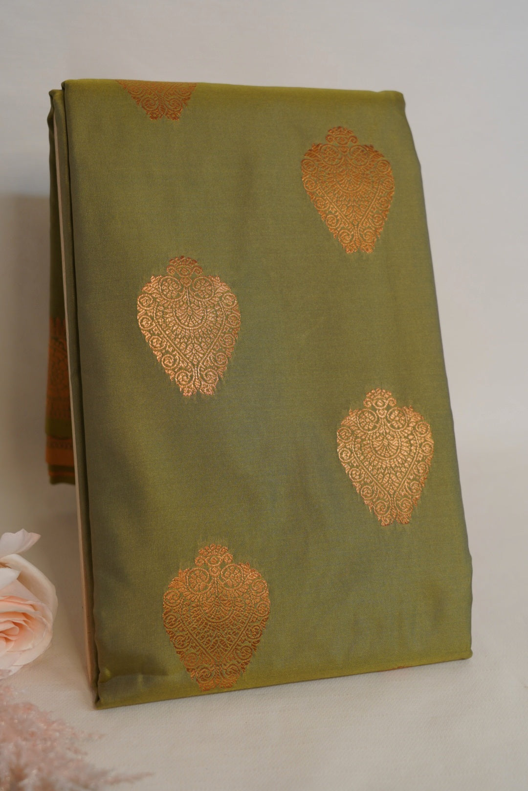 Kalaivizhi Saree