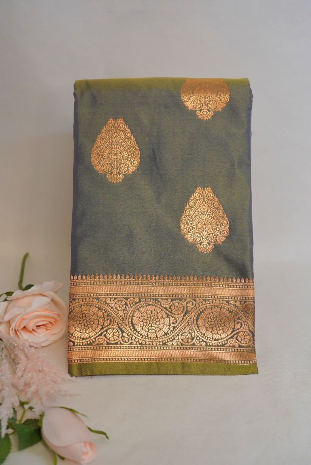 Kalaivizhi Saree