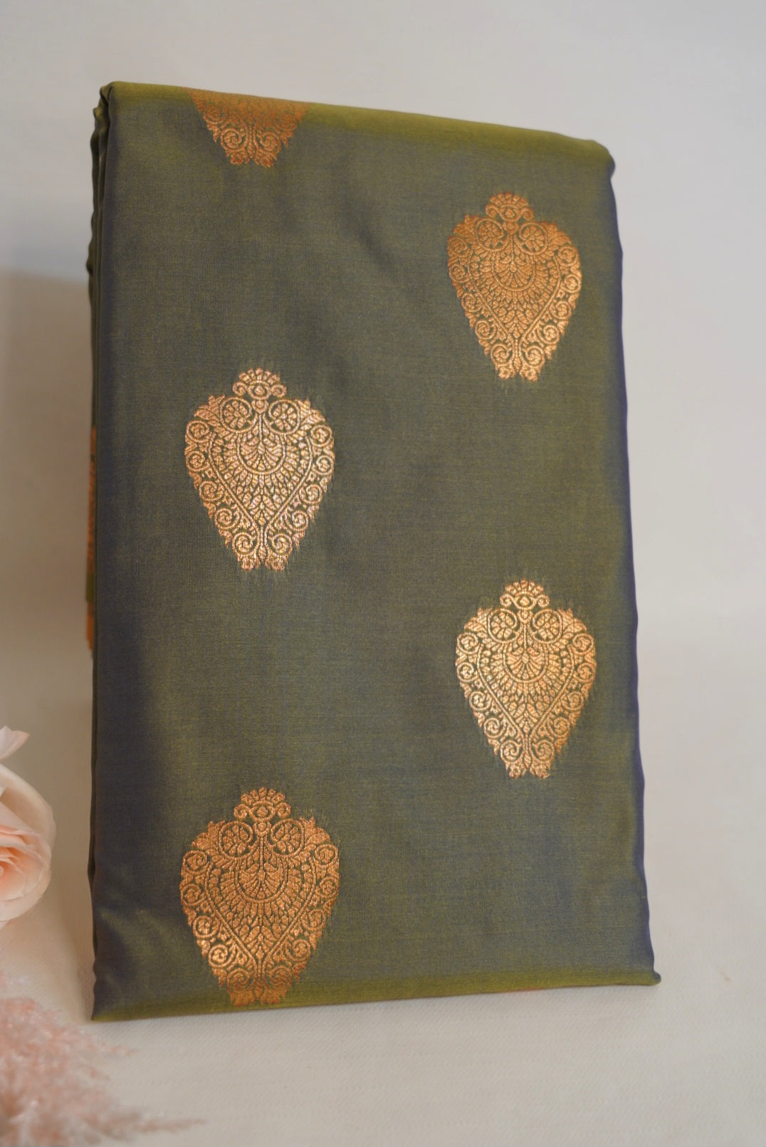 Kalaivizhi Saree