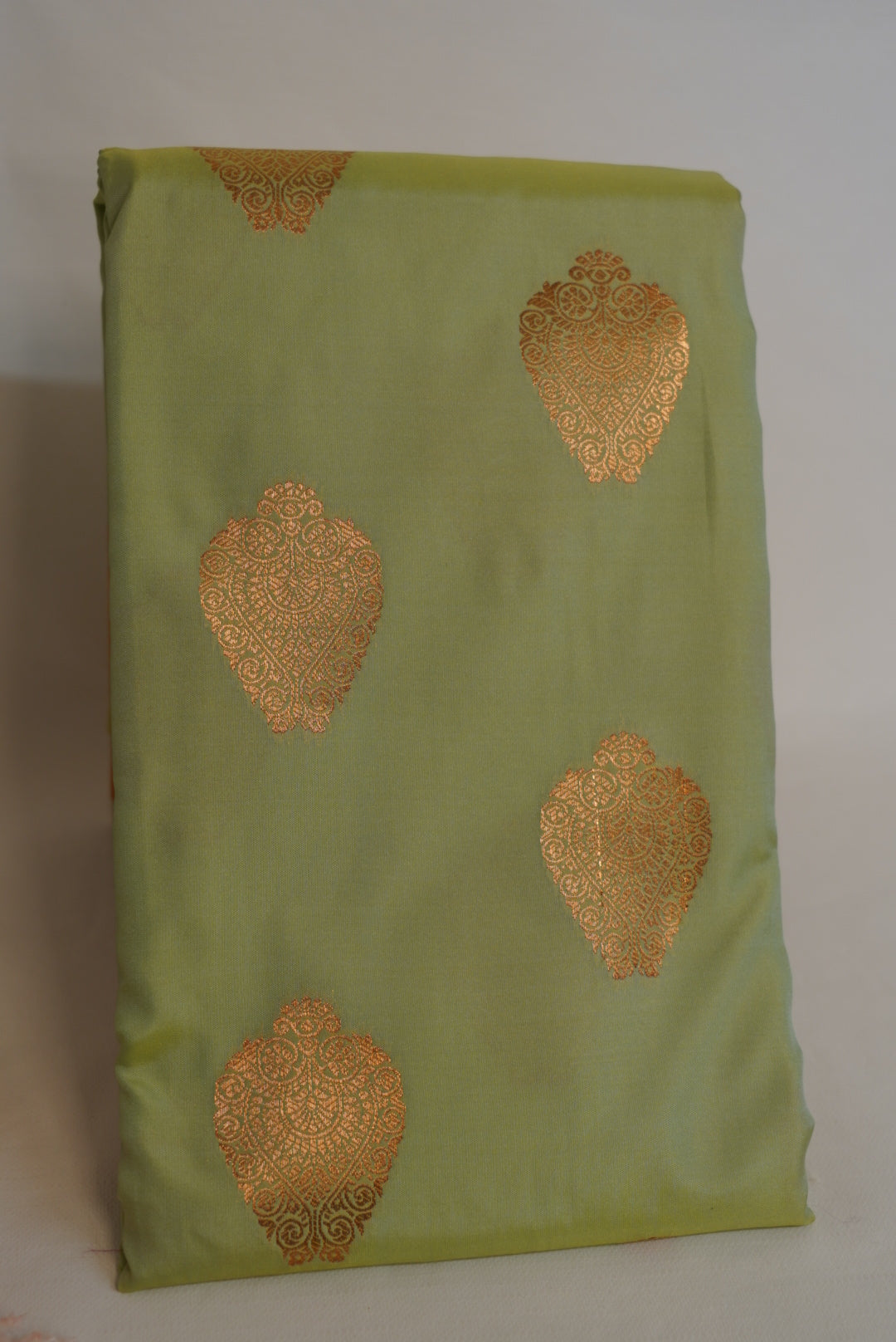 Kalaivizhi Saree