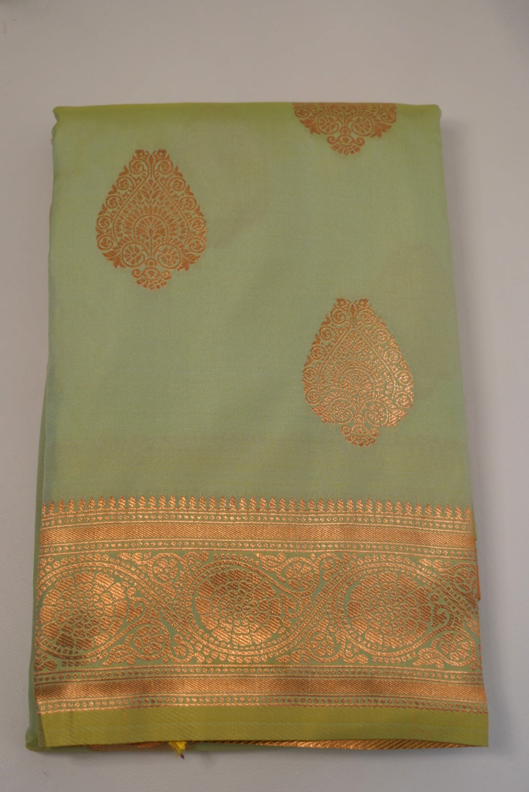 Kalaivizhi Saree