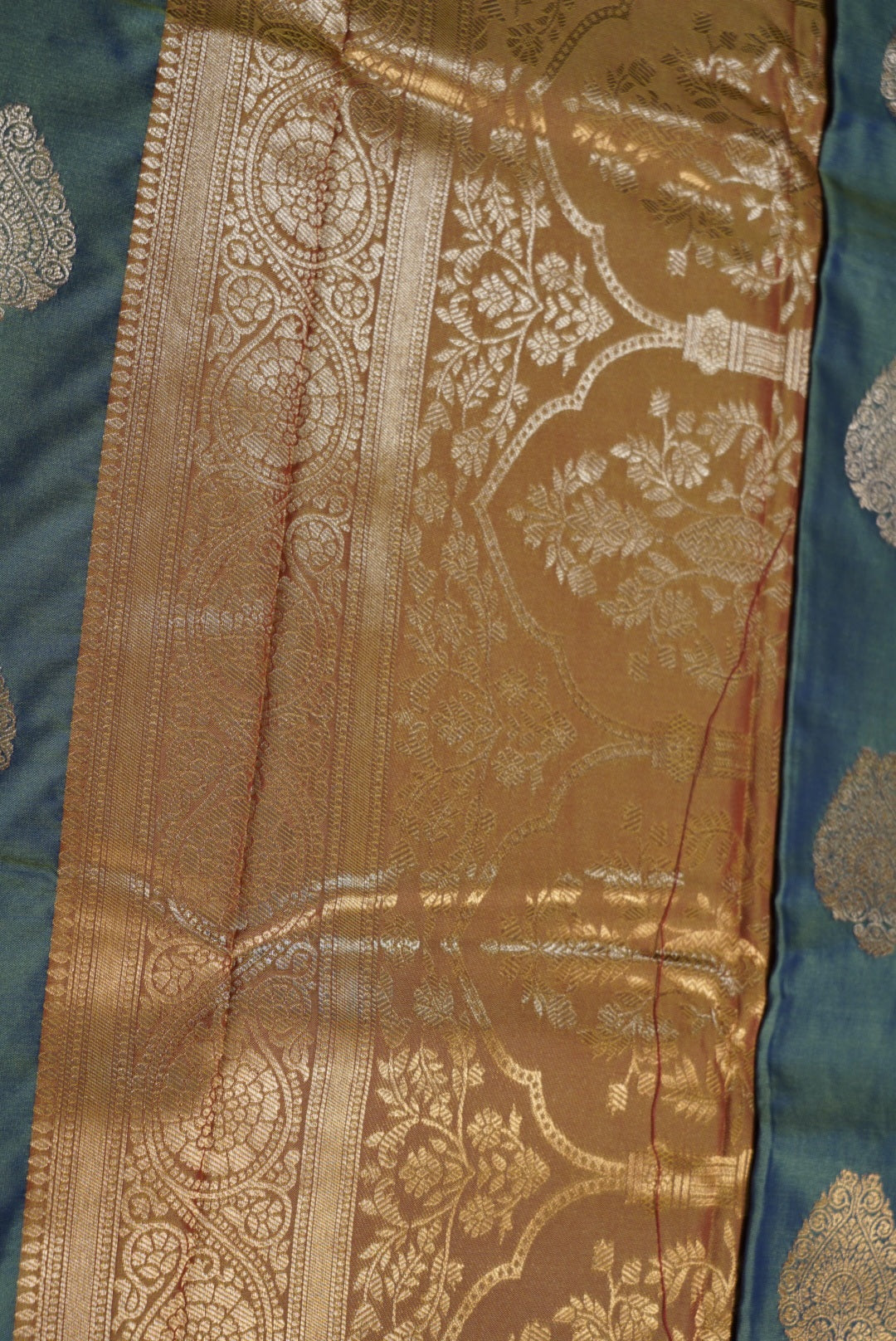 Kalaivizhi Saree