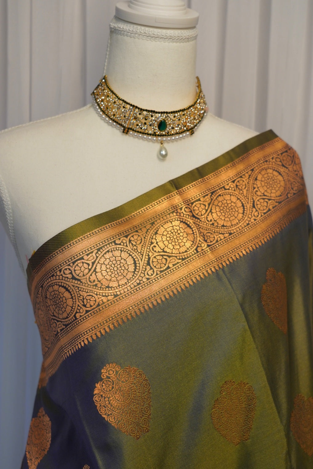 Kalaivizhi Saree