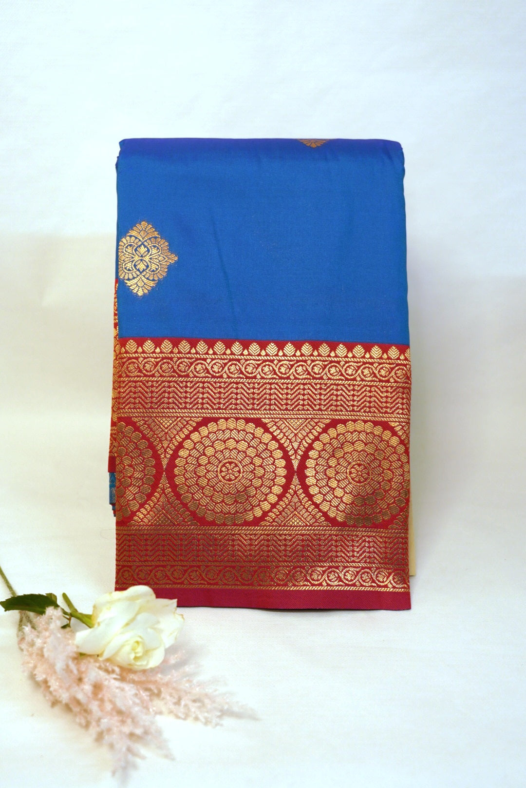 Madhurika Saree