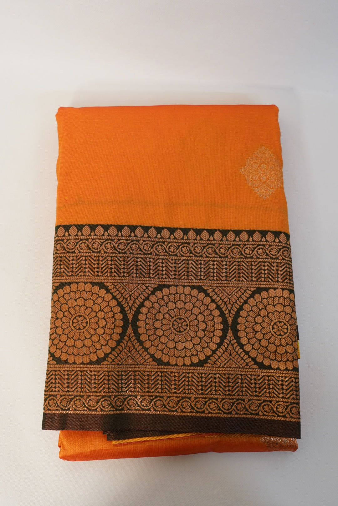 Madhurika Saree