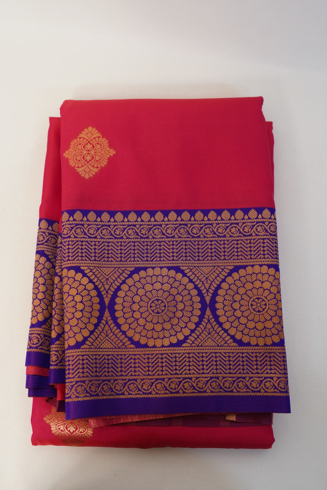 Madhurika Saree