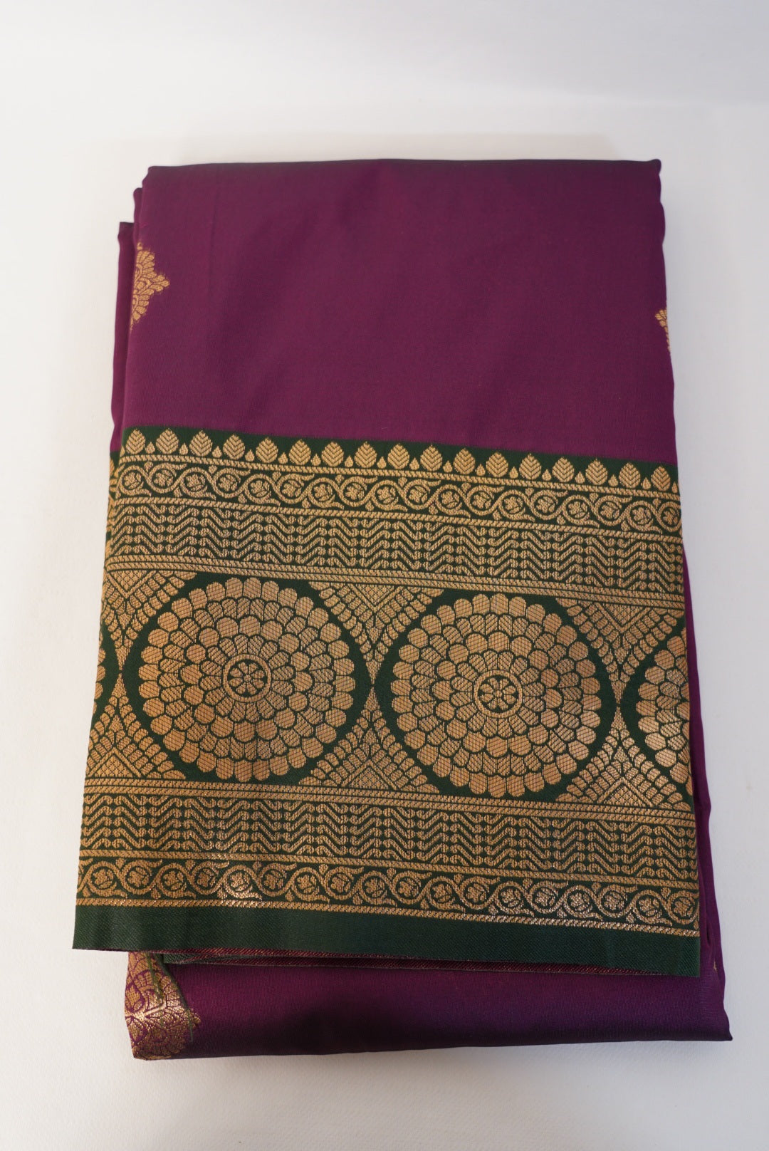 Madhurika Saree