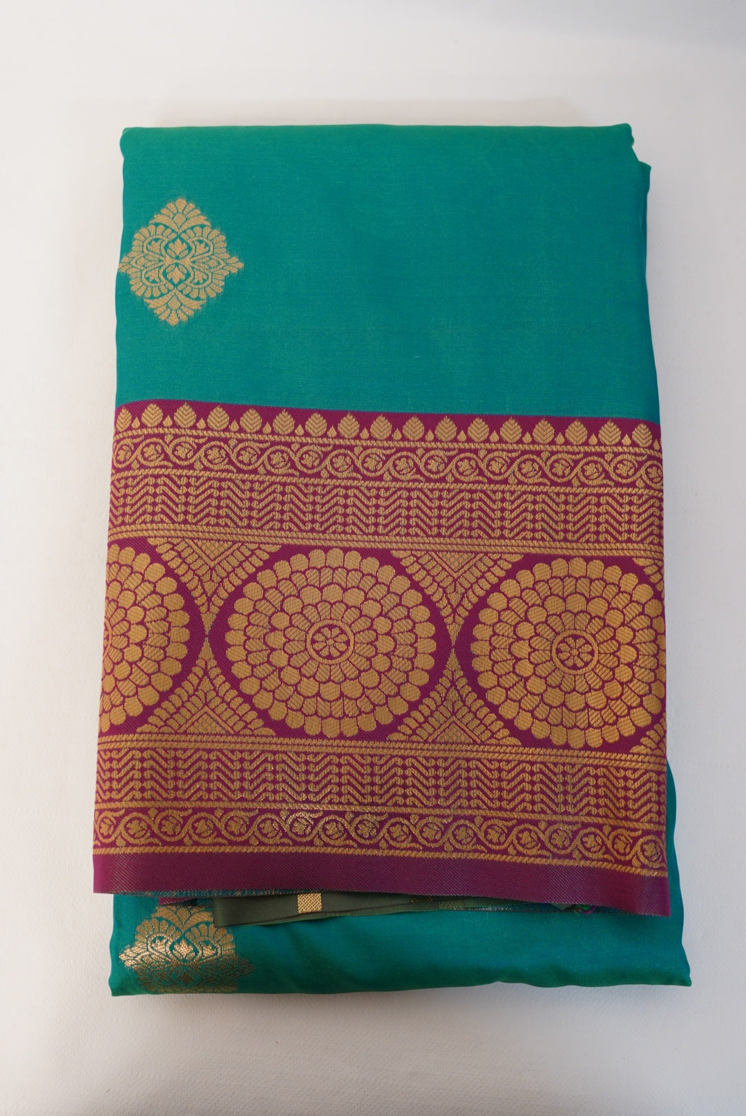 Madhurika Saree