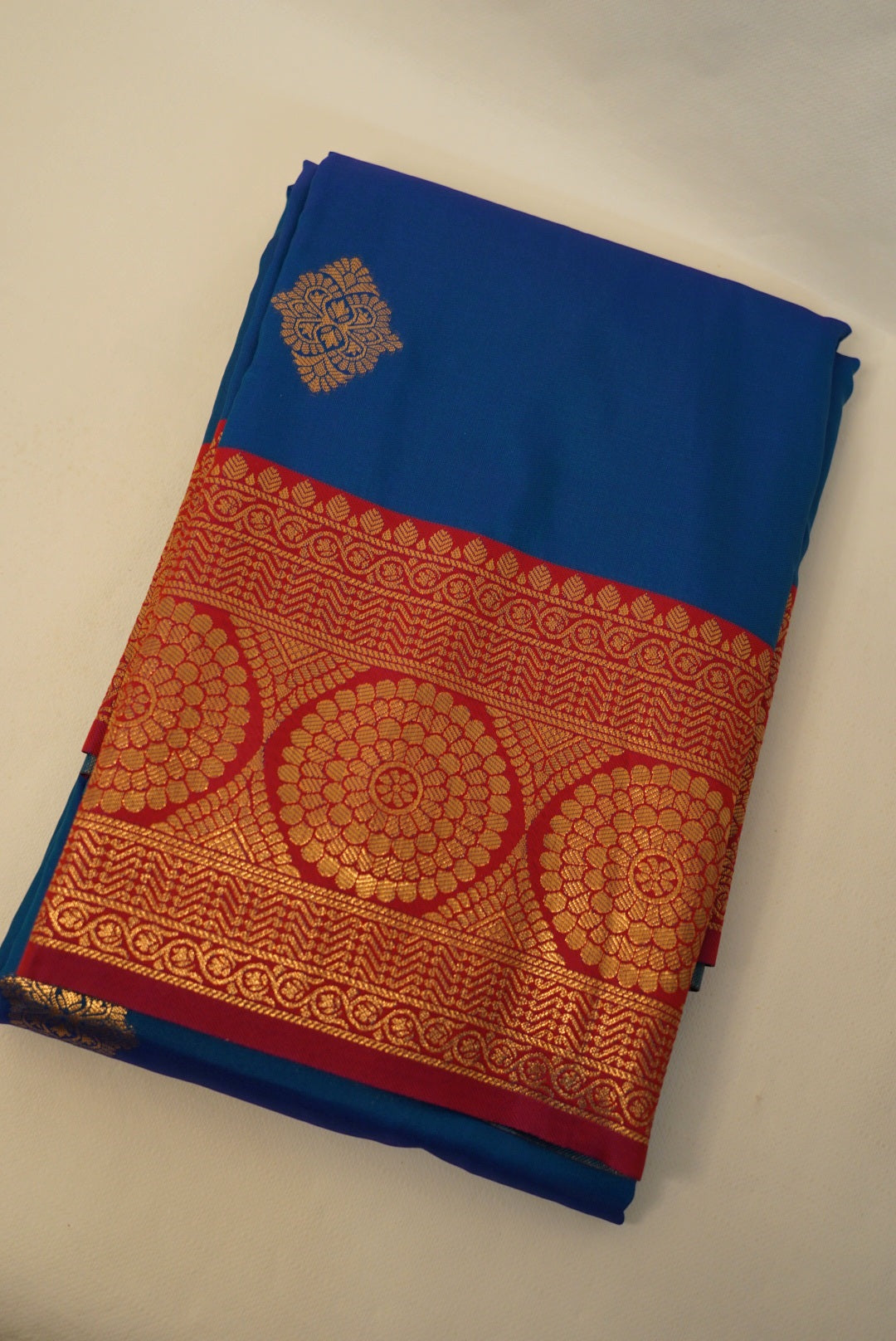 Madhurika Saree