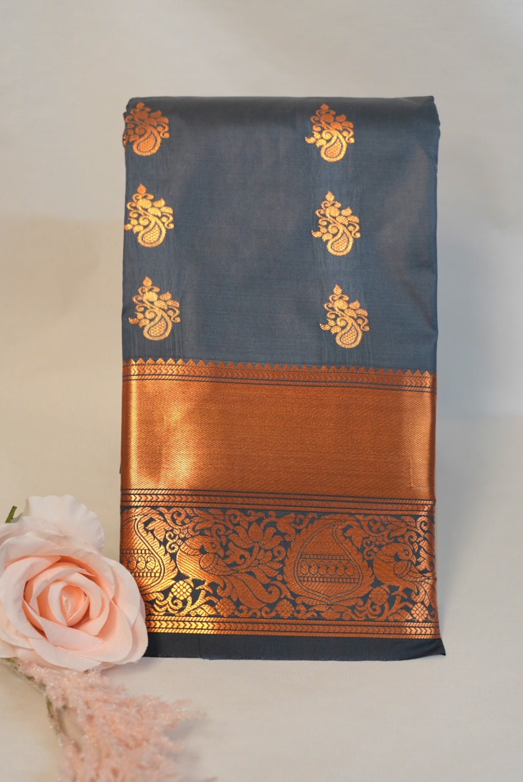 Adhira Saree