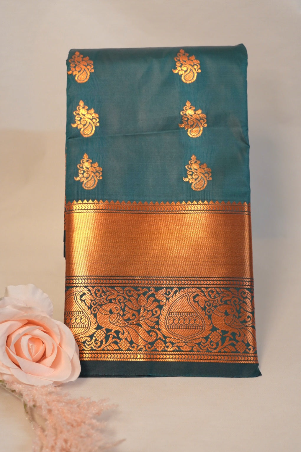 Adhira Saree