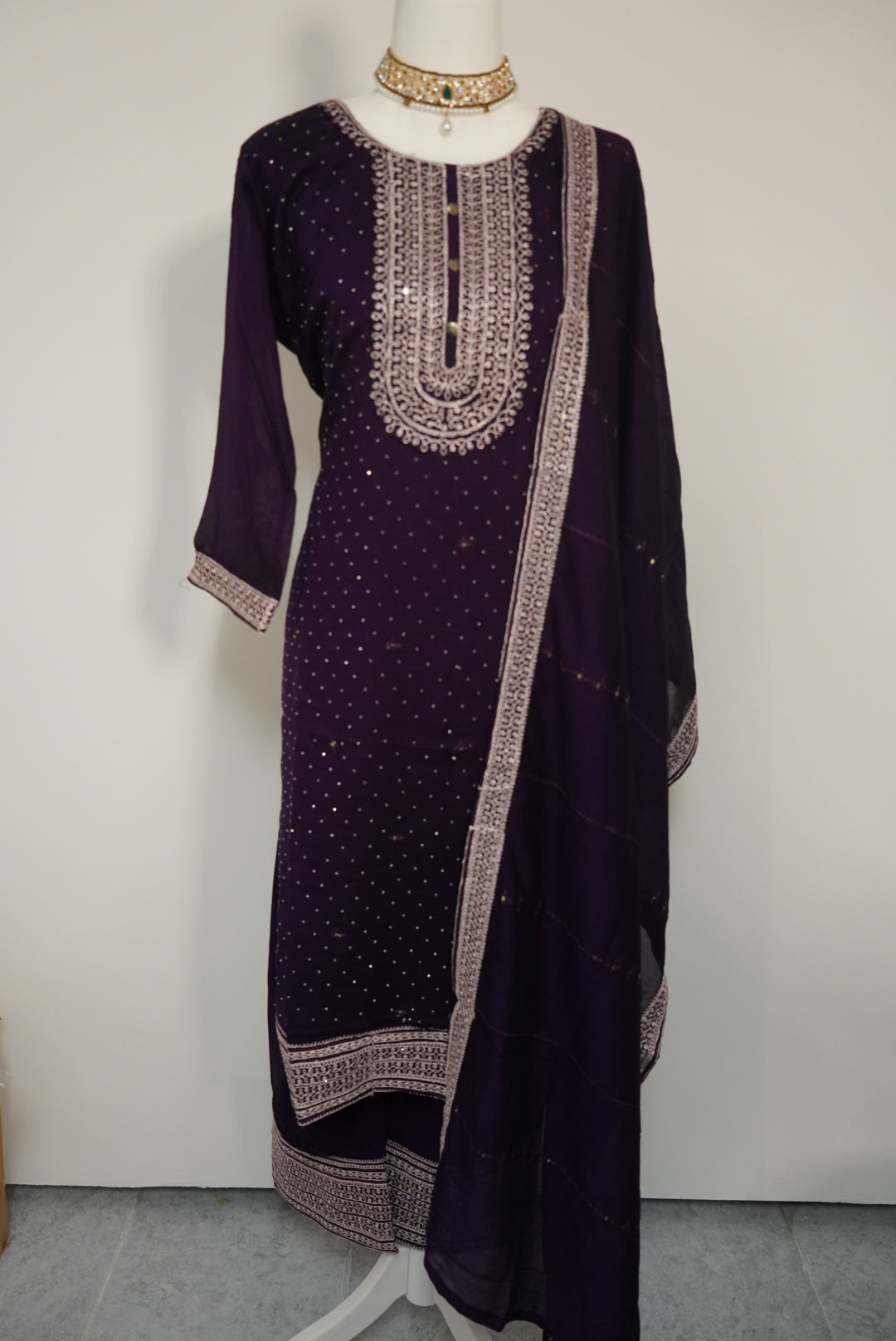Vedhika Salwar Classic