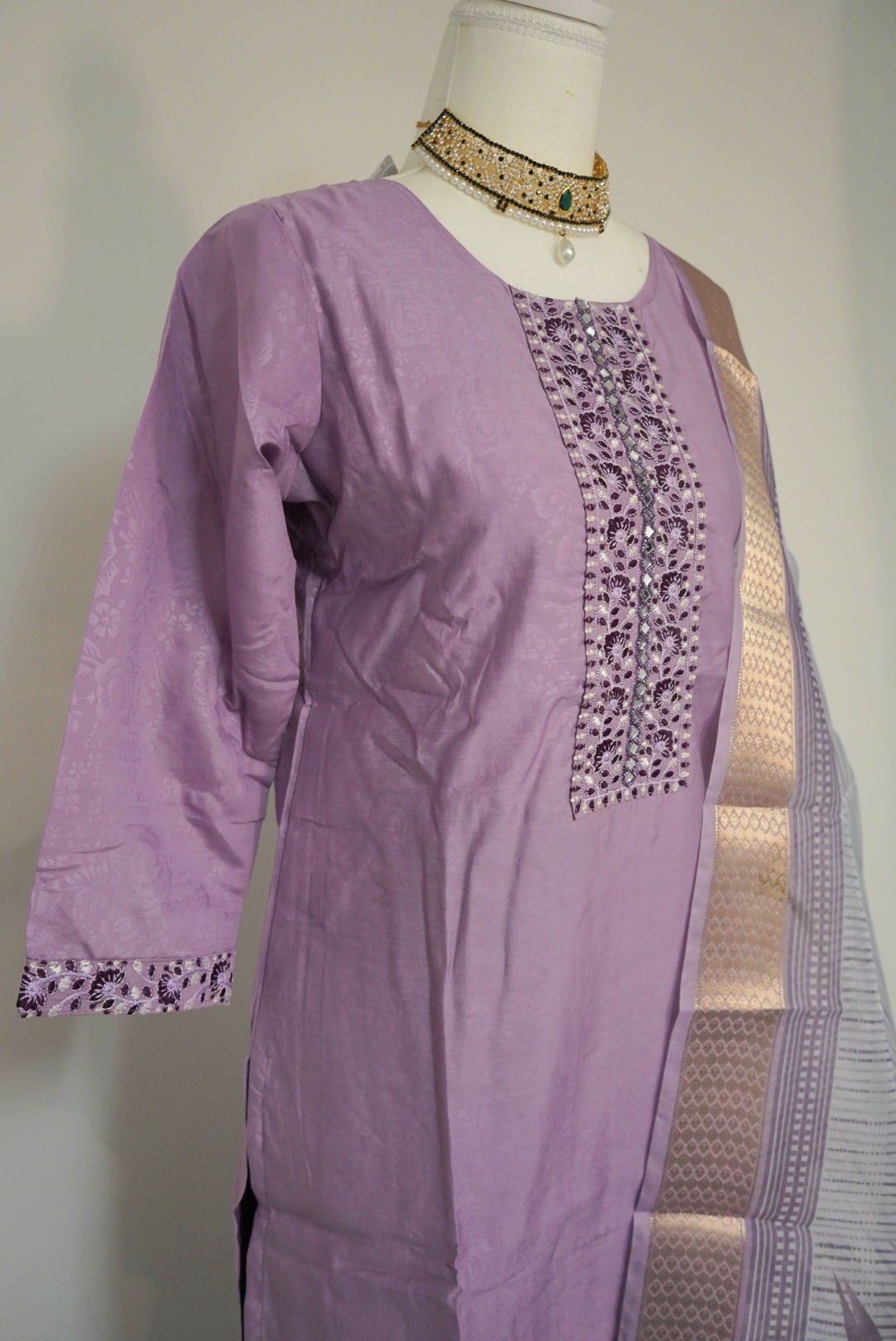 Aara Salwar Classic